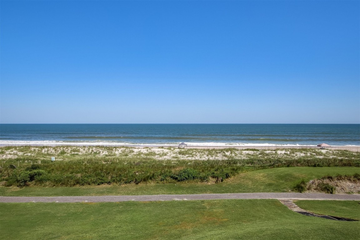 Fernandina Beach, Florida, 32034, United States, 2 Bedrooms Bedrooms, ,2 BathroomsBathrooms,Residential,For Sale,2007797