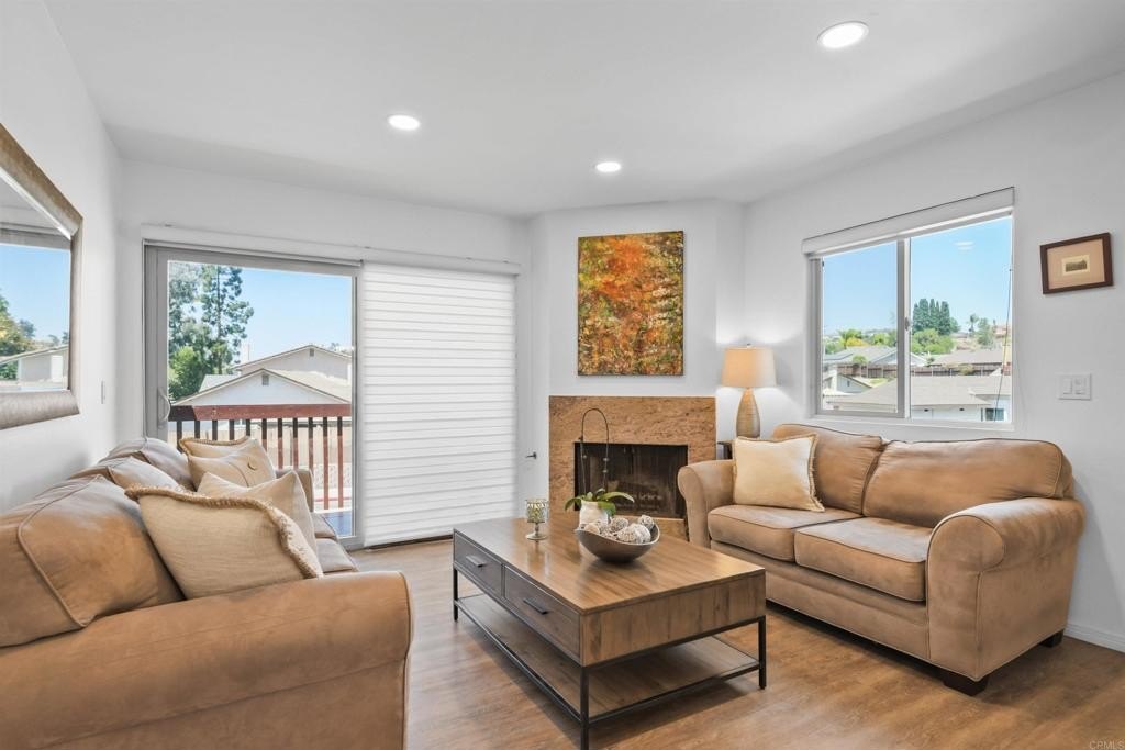 Chula Vista, California, 91910, United States, 2 Bedrooms Bedrooms, ,2 BathroomsBathrooms,Residential,For Sale,1911052