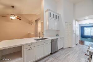Quartz Hill, California, 93536, United States, 4 Bedrooms Bedrooms, ,2 BathroomsBathrooms,Residential,For Sale,1867125