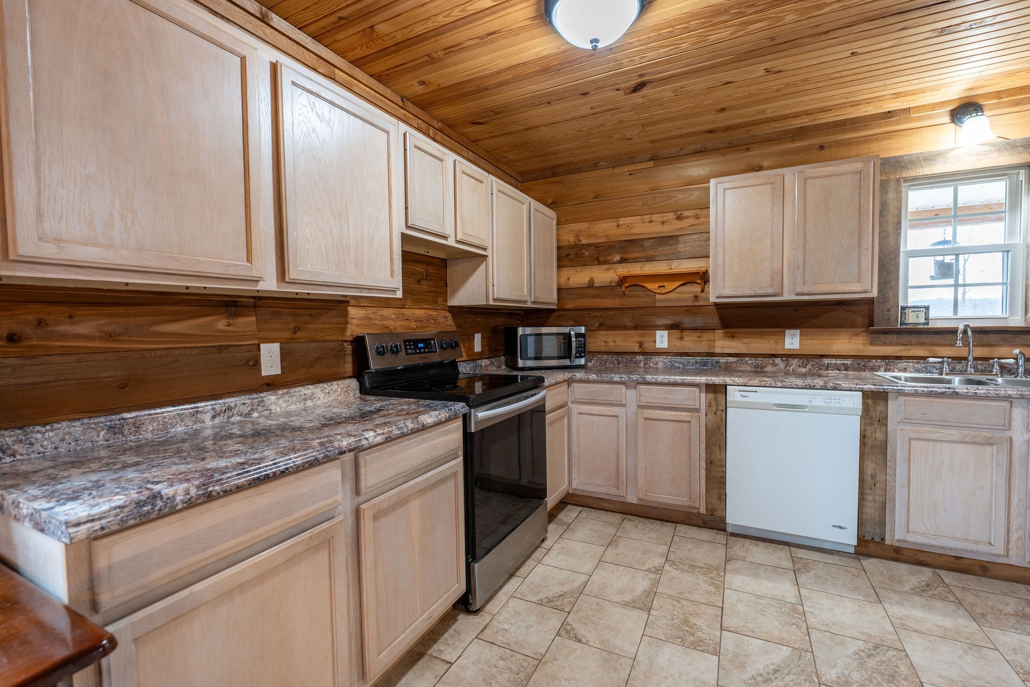 Nunnelly, Tennessee, 37137, United States, ,Residential,For Sale,1917829