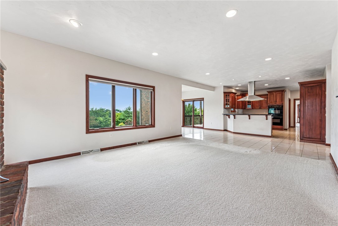 North Huntingdon, Pennsylvania, 15642, United States, 5 Bedrooms Bedrooms, ,4 BathroomsBathrooms,Residential,For Sale,1975902