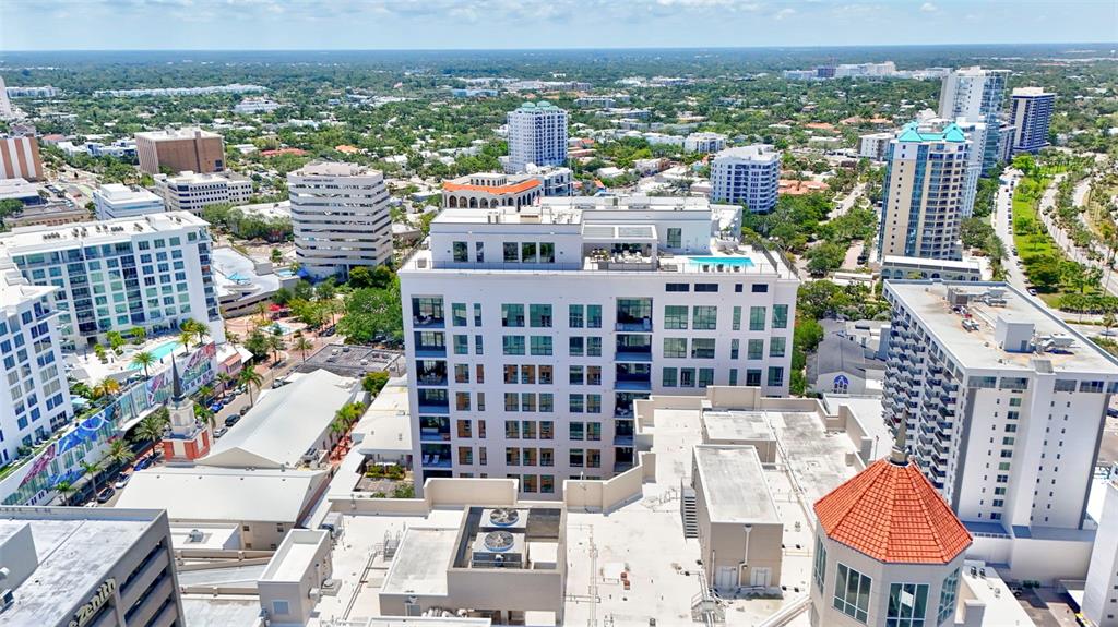 Sarasota, Florida, 34236, United States, 3 Bedrooms Bedrooms, ,4 BathroomsBathrooms,Residential,For Sale,1828539