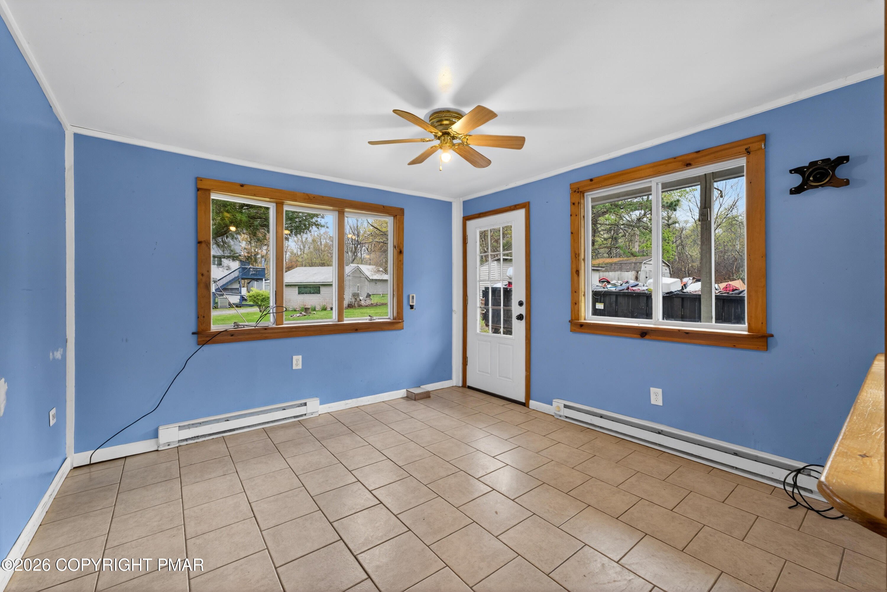 Blakeslee, Pennsylvania, 18610, United States, 6 Bedrooms Bedrooms, ,3 BathroomsBathrooms,Residential,For Sale,2042920