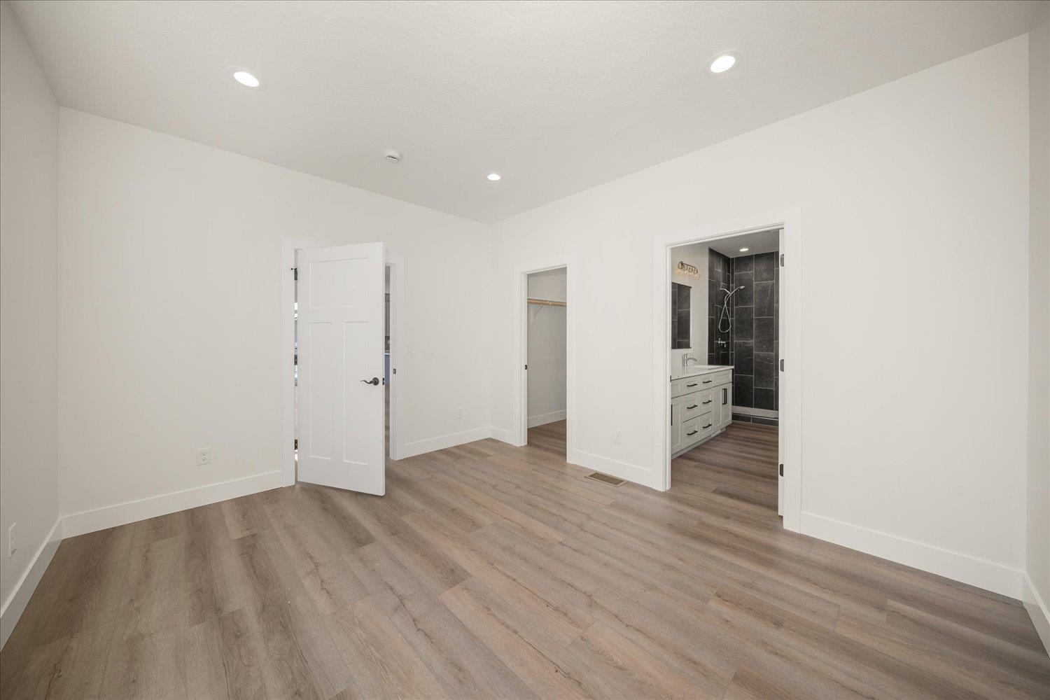 4217 W Tolliver Ct, Spokane, Washington, 99208, United States, 5 Bedrooms Bedrooms, ,3 BathroomsBathrooms,Residential,For Sale,4217 W Tolliver Ct,1681000