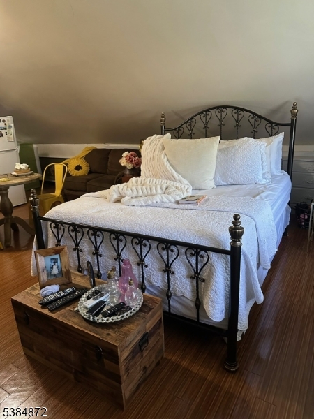 Irvington Twp., New Jersey, 07111, United States, 6 Bedrooms Bedrooms, ,4 BathroomsBathrooms,Residential,For Sale,1947988