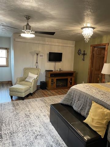 Hot Springs, South Dakota, 57747, United States, 3 Bedrooms Bedrooms, ,2 BathroomsBathrooms,Residential,For Sale,1993817