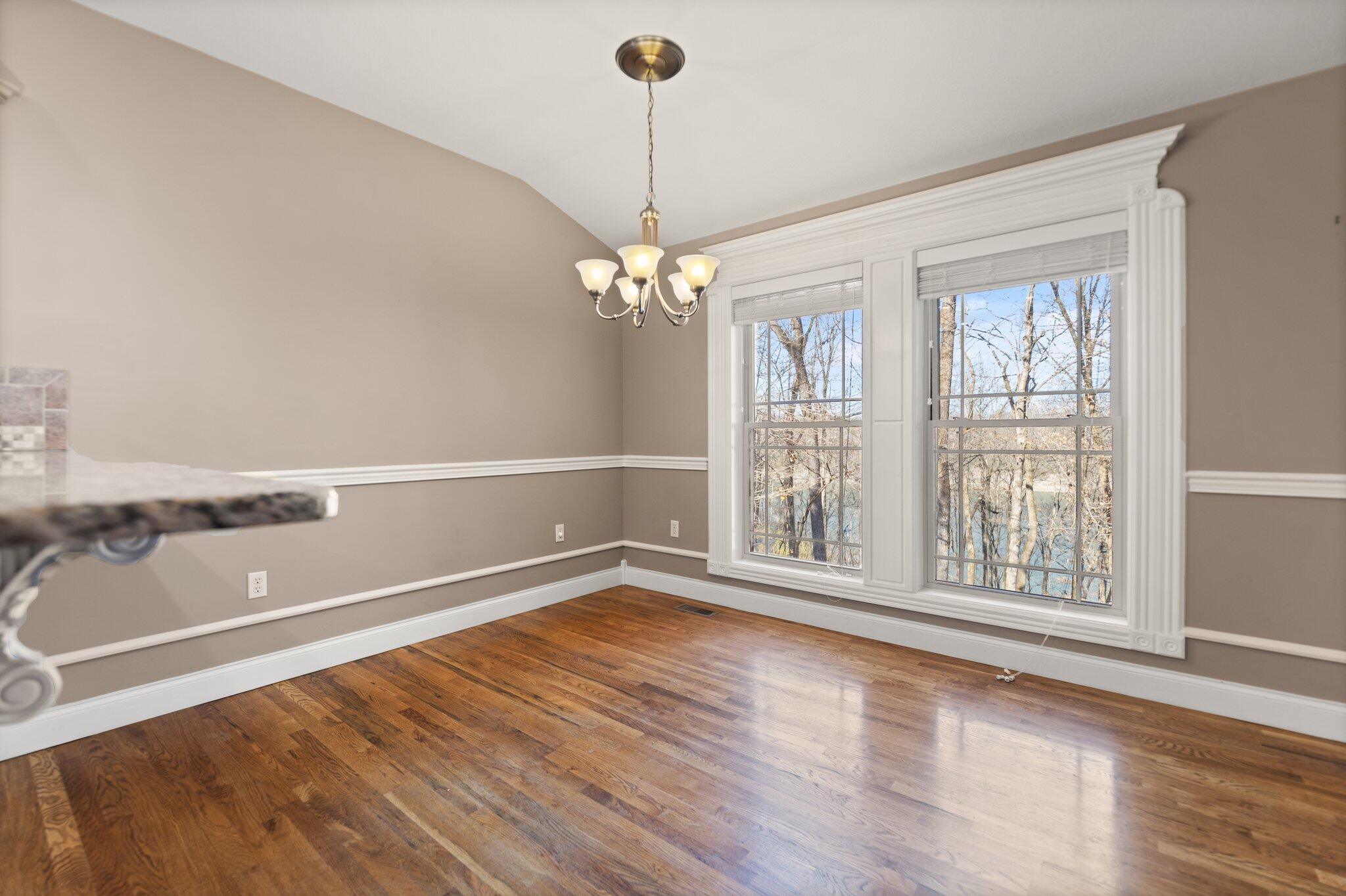 Monticello, Kentucky, 42633, United States, 4 Bedrooms Bedrooms, ,3 BathroomsBathrooms,Residential,For Sale,1691685
