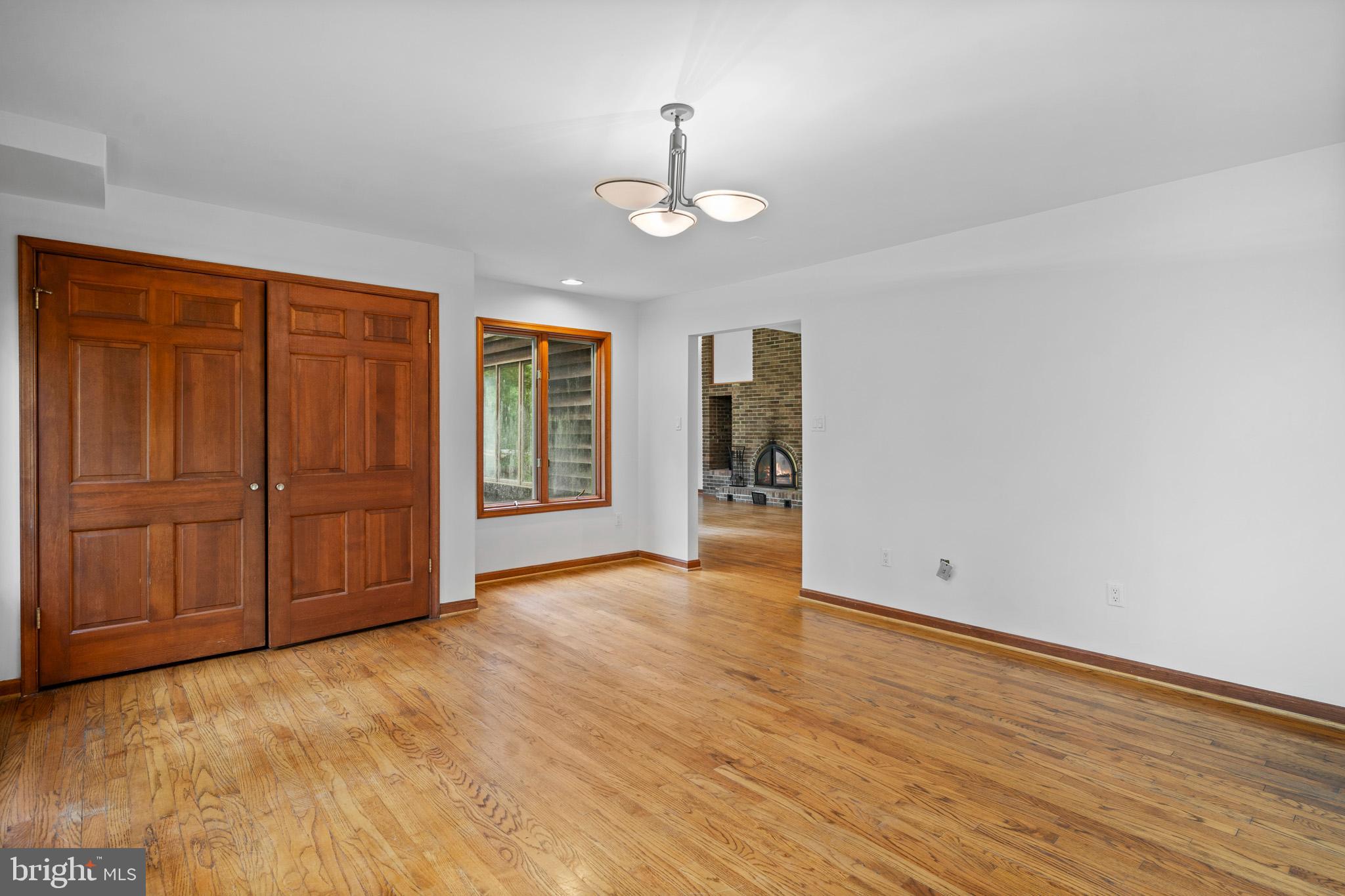 La Plata, Maryland, 20646, United States, 5 Bedrooms Bedrooms, ,4 BathroomsBathrooms,Residential,For Sale,1928558