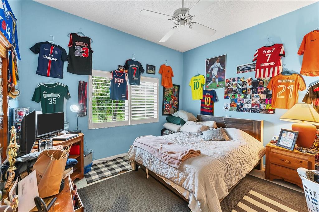 Sarasota, Florida, 34233, United States, 4 Bedrooms Bedrooms, ,4 BathroomsBathrooms,Residential,For Sale,1891764
