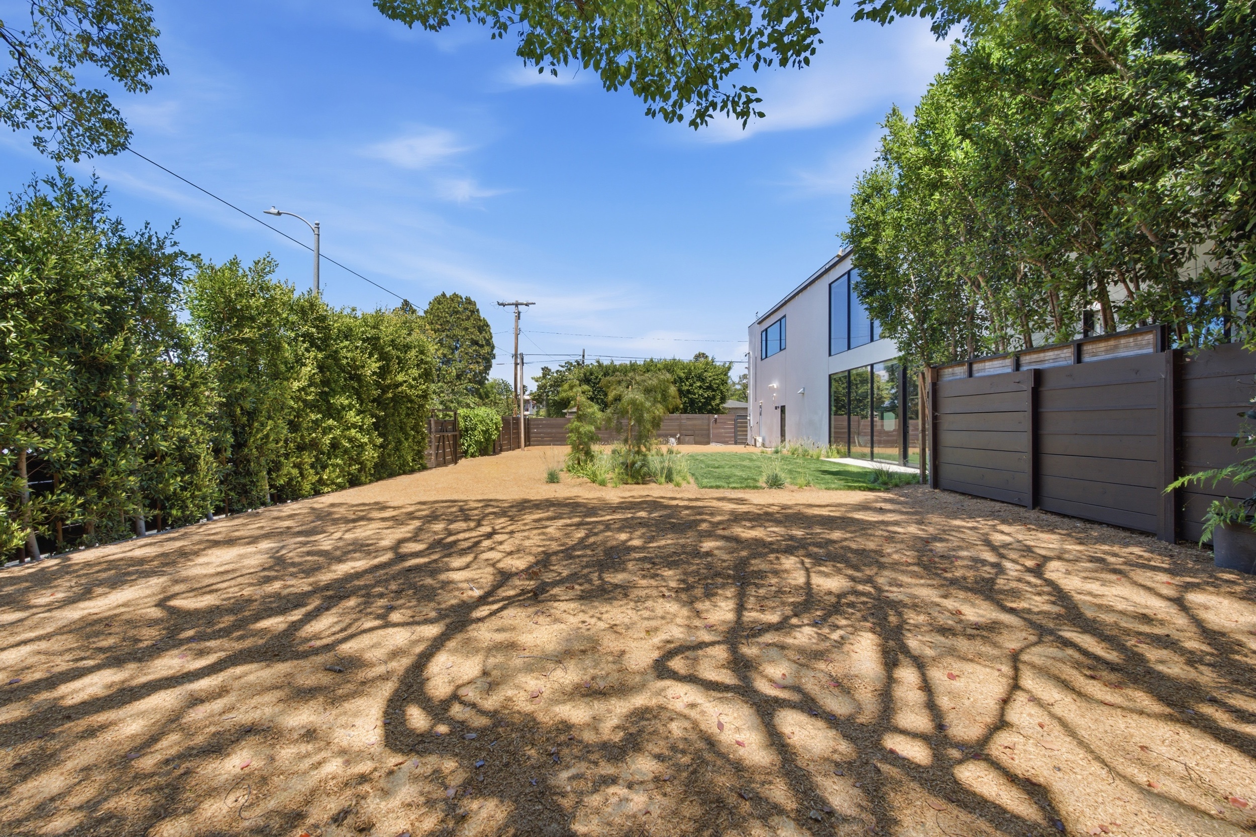  2106 Glyndon Avenue - 物件實景