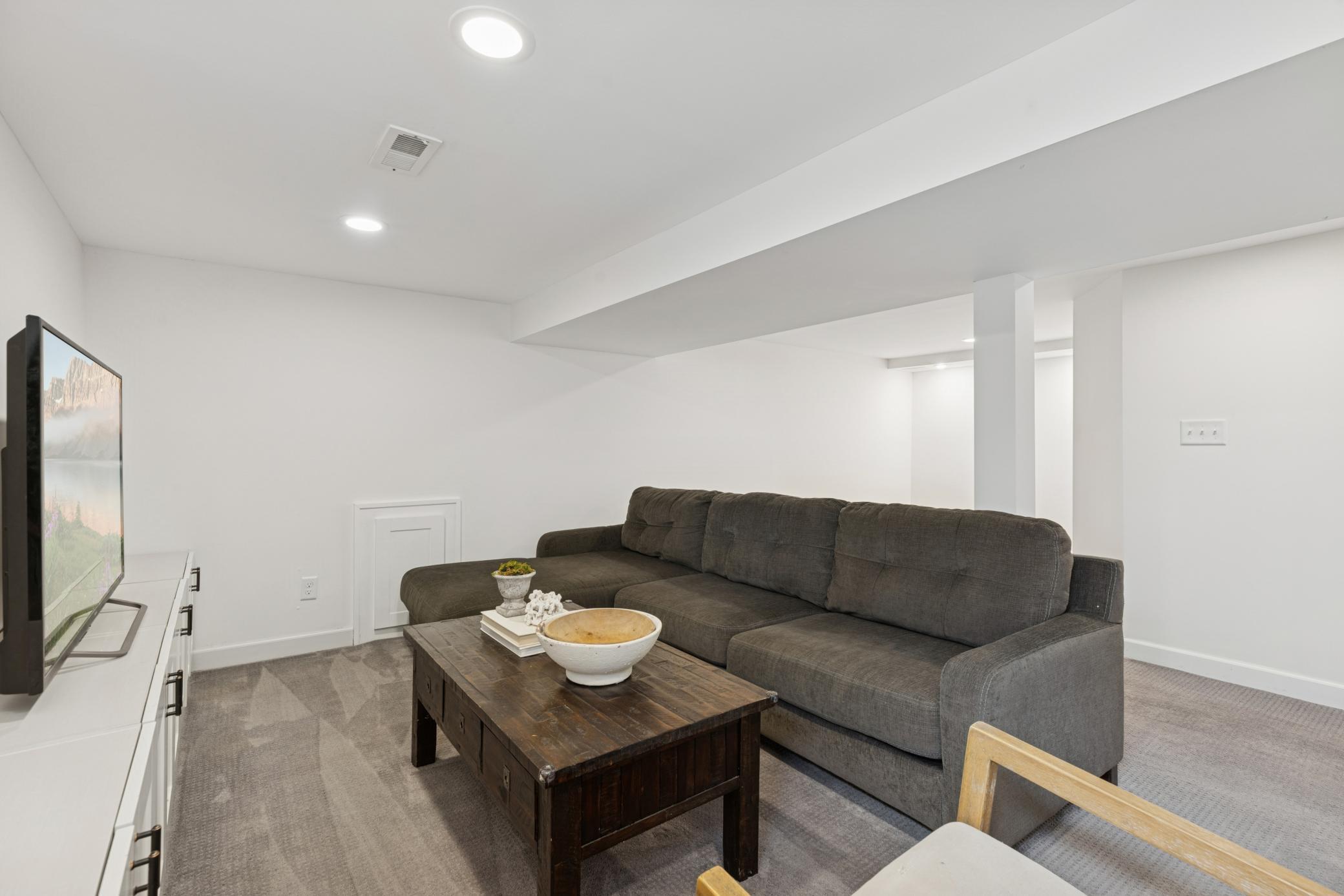 Minneapolis, Minnesota, 55419, United States, 3 Bedrooms Bedrooms, ,2 BathroomsBathrooms,Residential,For Sale,1988979