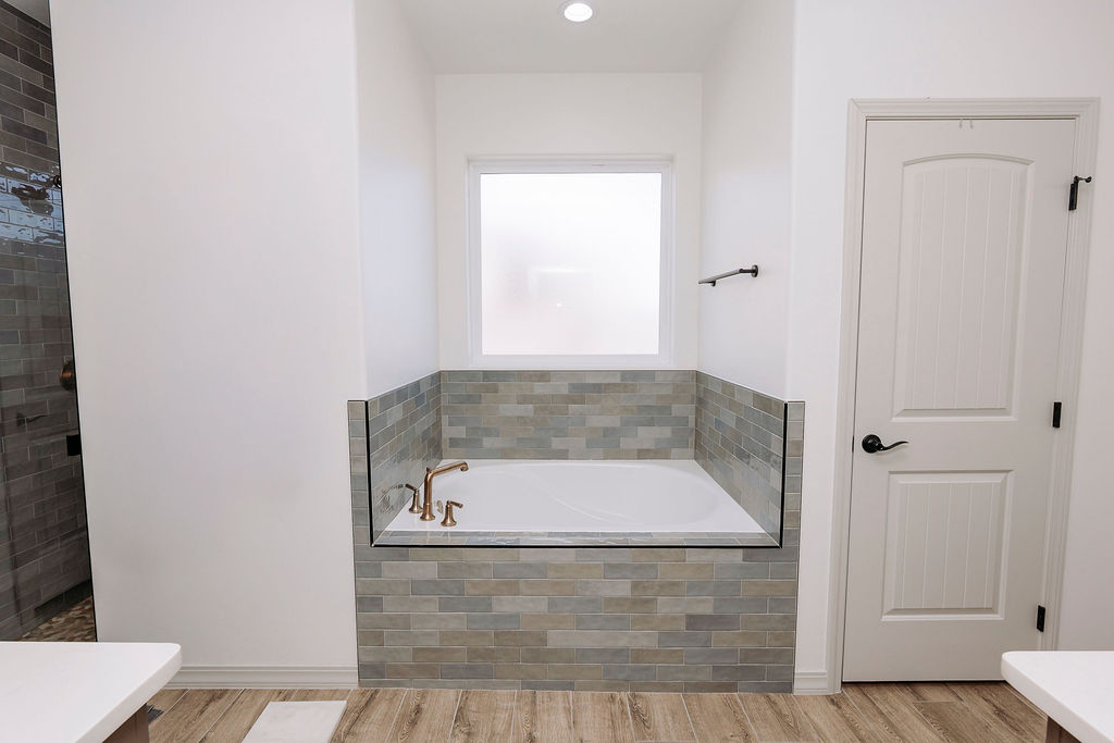 Carlsbad, New Mexico, 88220, United States, 4 Bedrooms Bedrooms, ,3 BathroomsBathrooms,Residential,For Sale,2012114