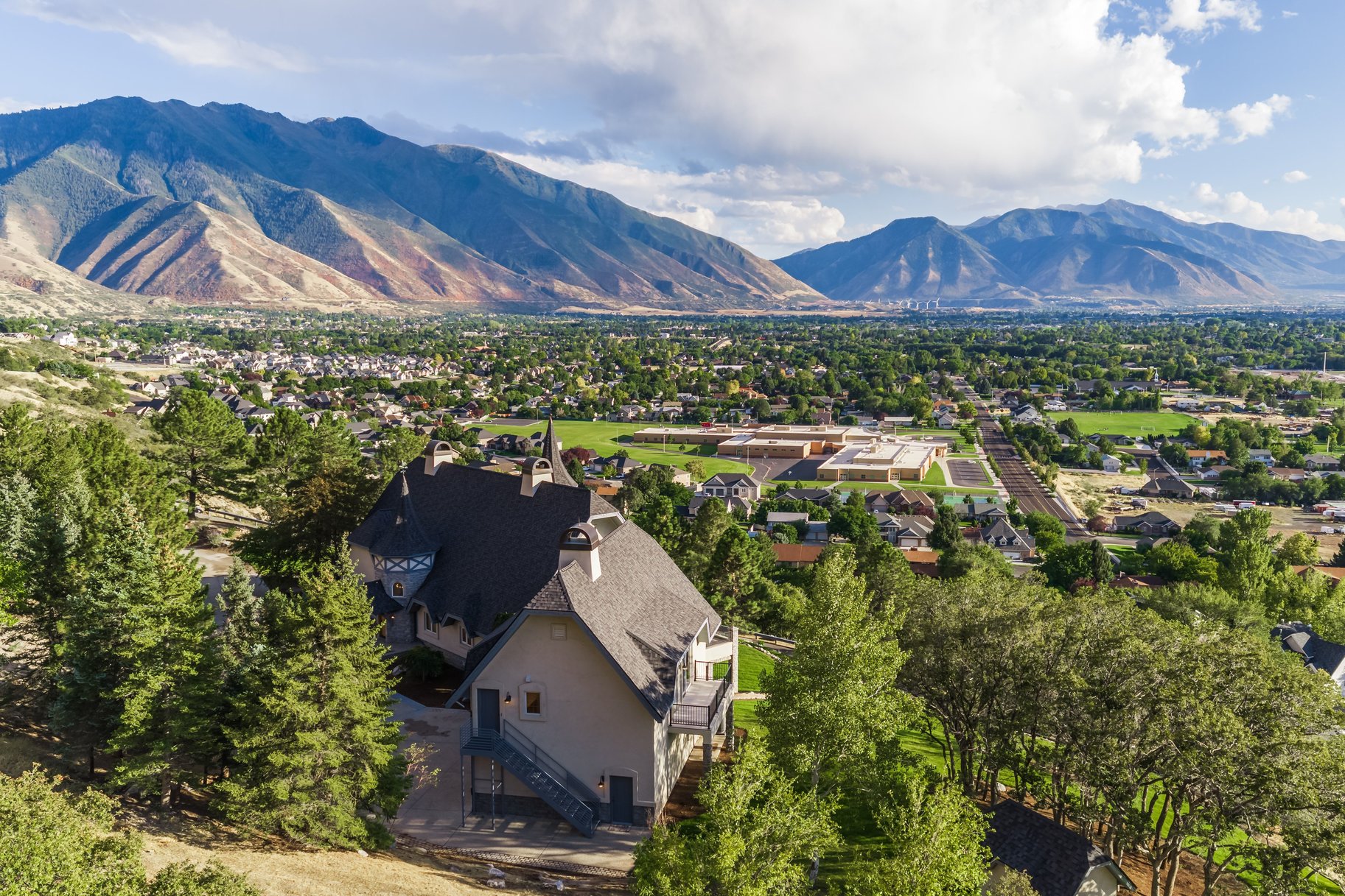  European Estate with Huge Views of the Valley - 物件實景