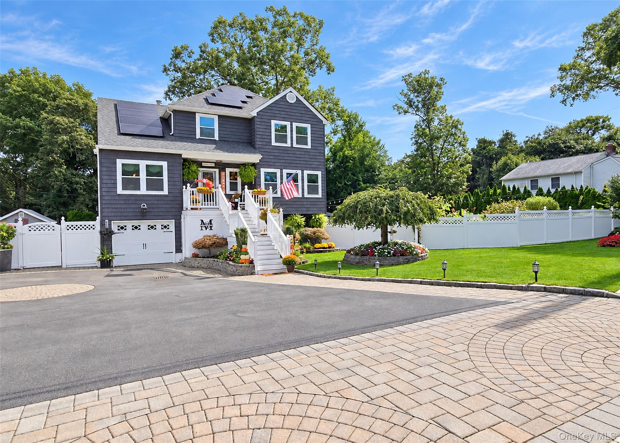 Park Ave, Centereach, NY 11720