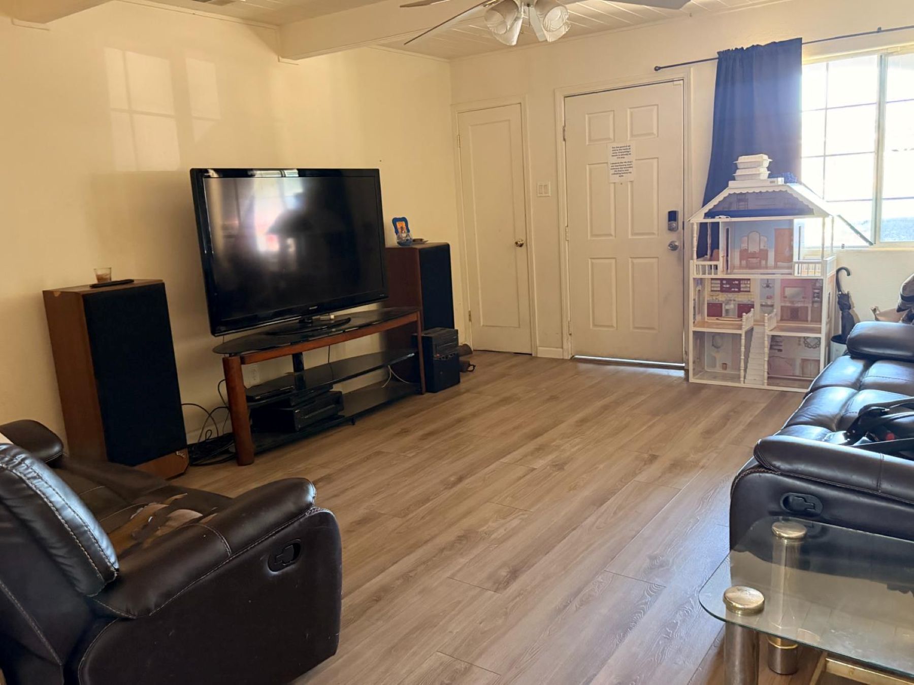  273 Christine Drive, Sacramento, CA 95815 - 物件實景