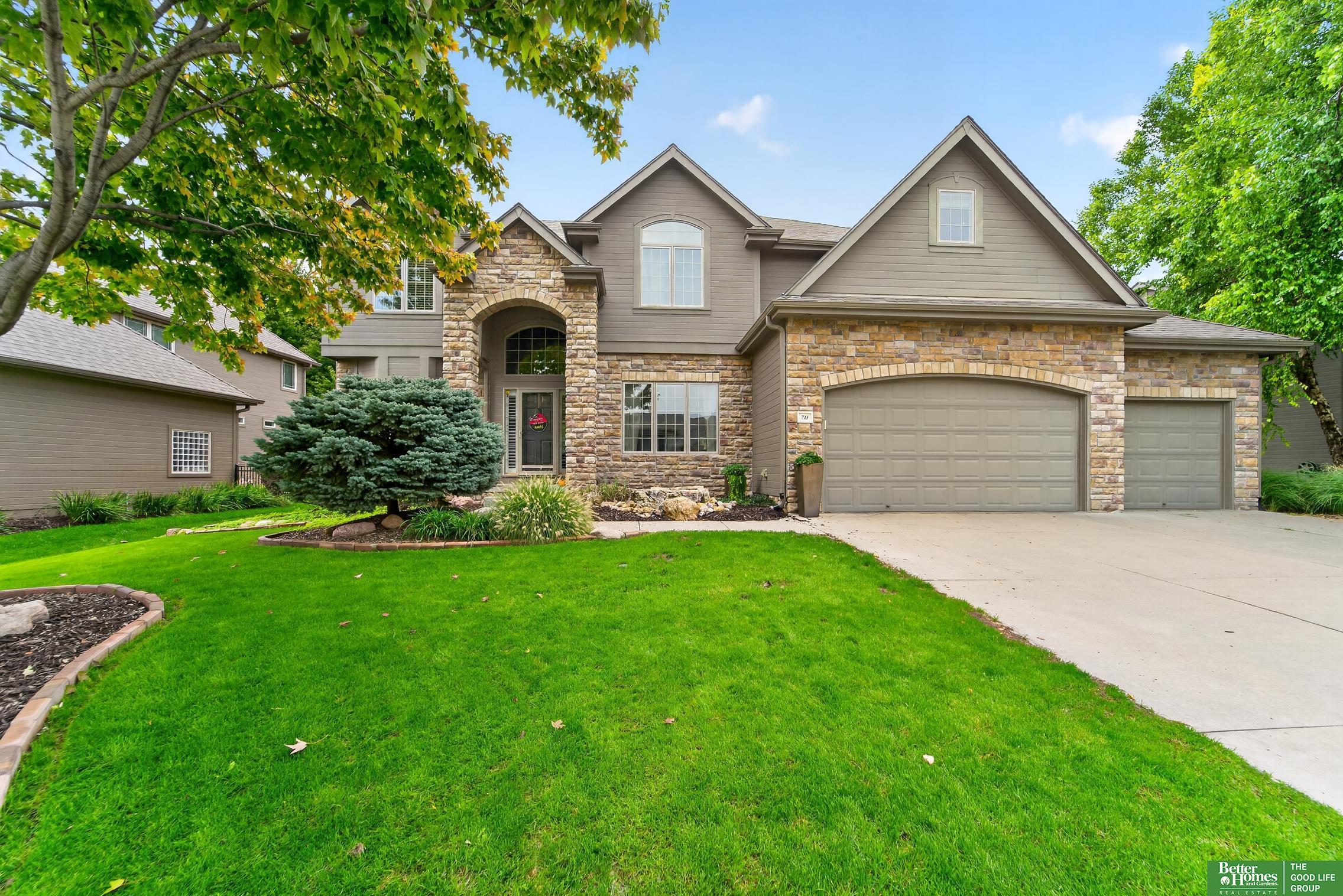 197th St, Elkhorn, NE 68022