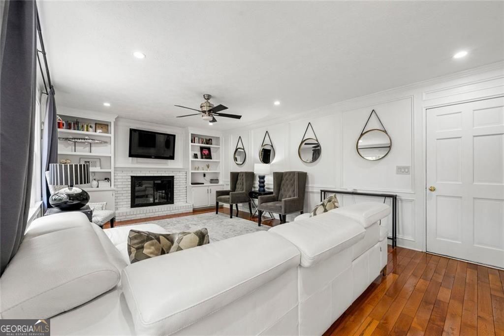 Stone Mountain, Georgia, 30087, United States, 4 Bedrooms Bedrooms, ,3 BathroomsBathrooms,Residential,For Sale,1933844