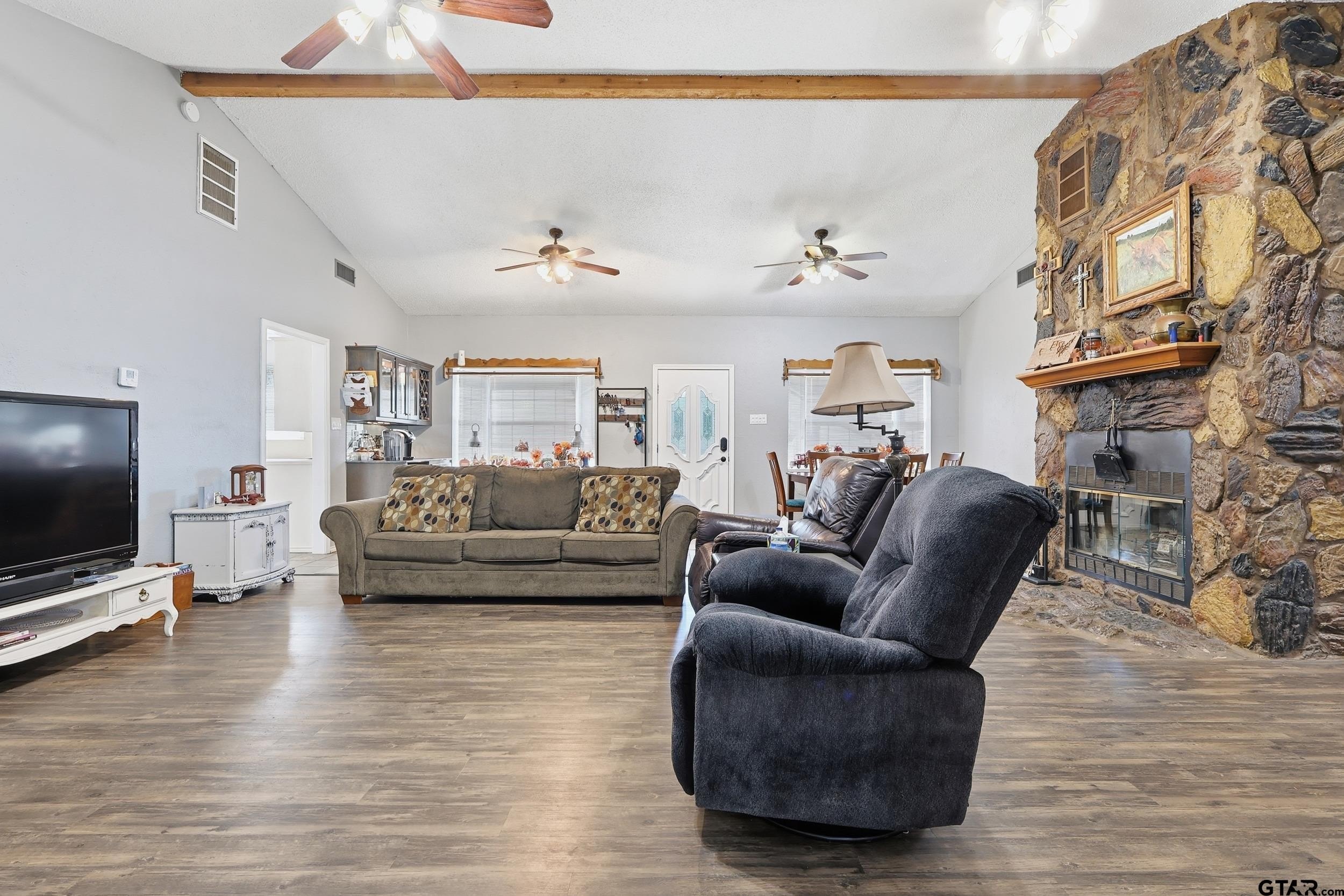 Leesburg, Texas, 75451, United States, 3 Bedrooms Bedrooms, ,2 BathroomsBathrooms,Residential,For Sale,1987369