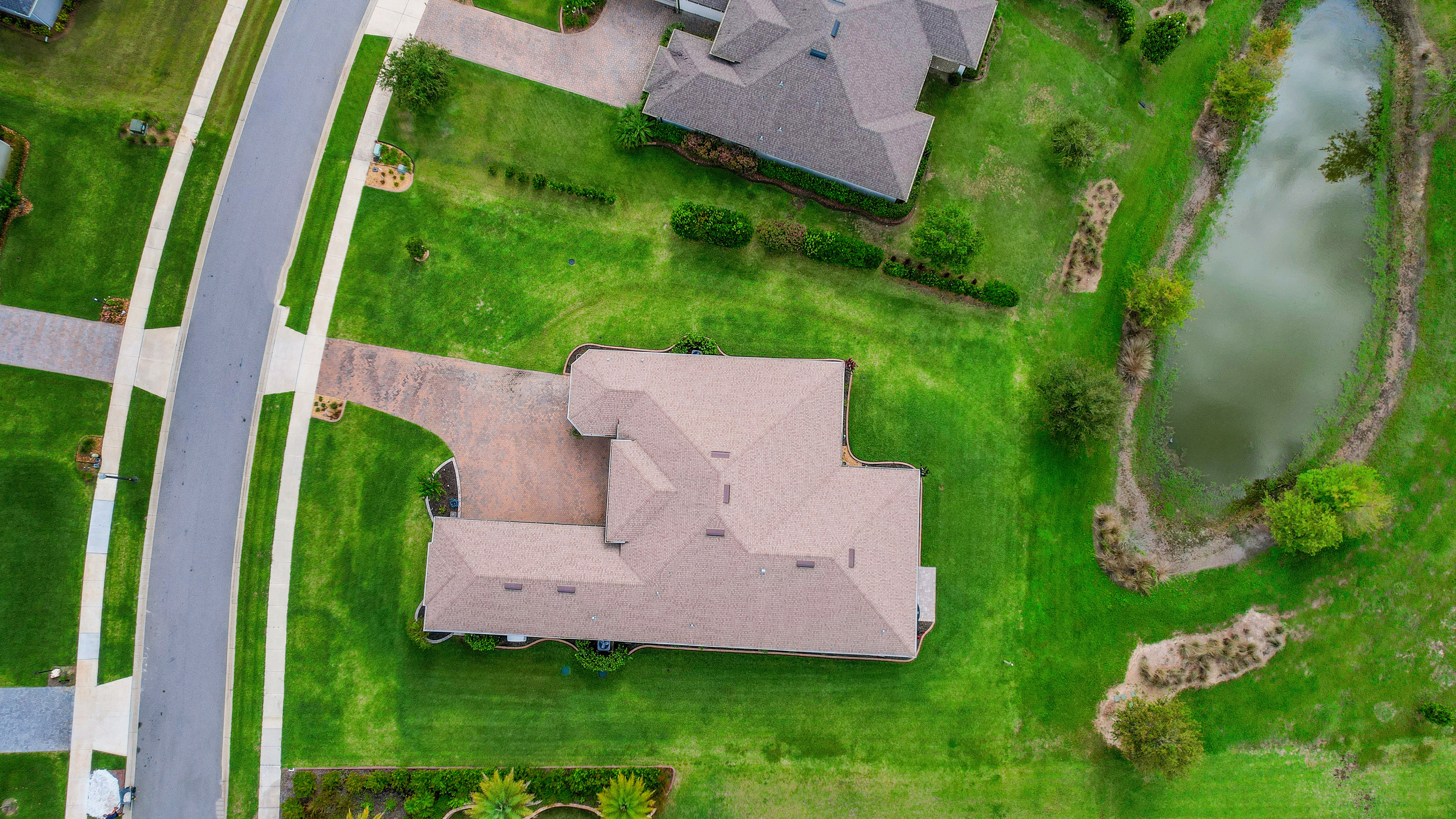 Lady Lake, Florida, 32159, United States, 4 Bedrooms Bedrooms, ,3 BathroomsBathrooms,Residential,For Sale,1945025