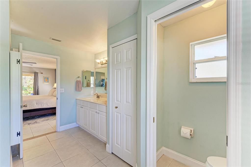 Bradenton, Florida, 34212, United States, 3 Bedrooms Bedrooms, ,2 BathroomsBathrooms,Residential,For Sale,1751964