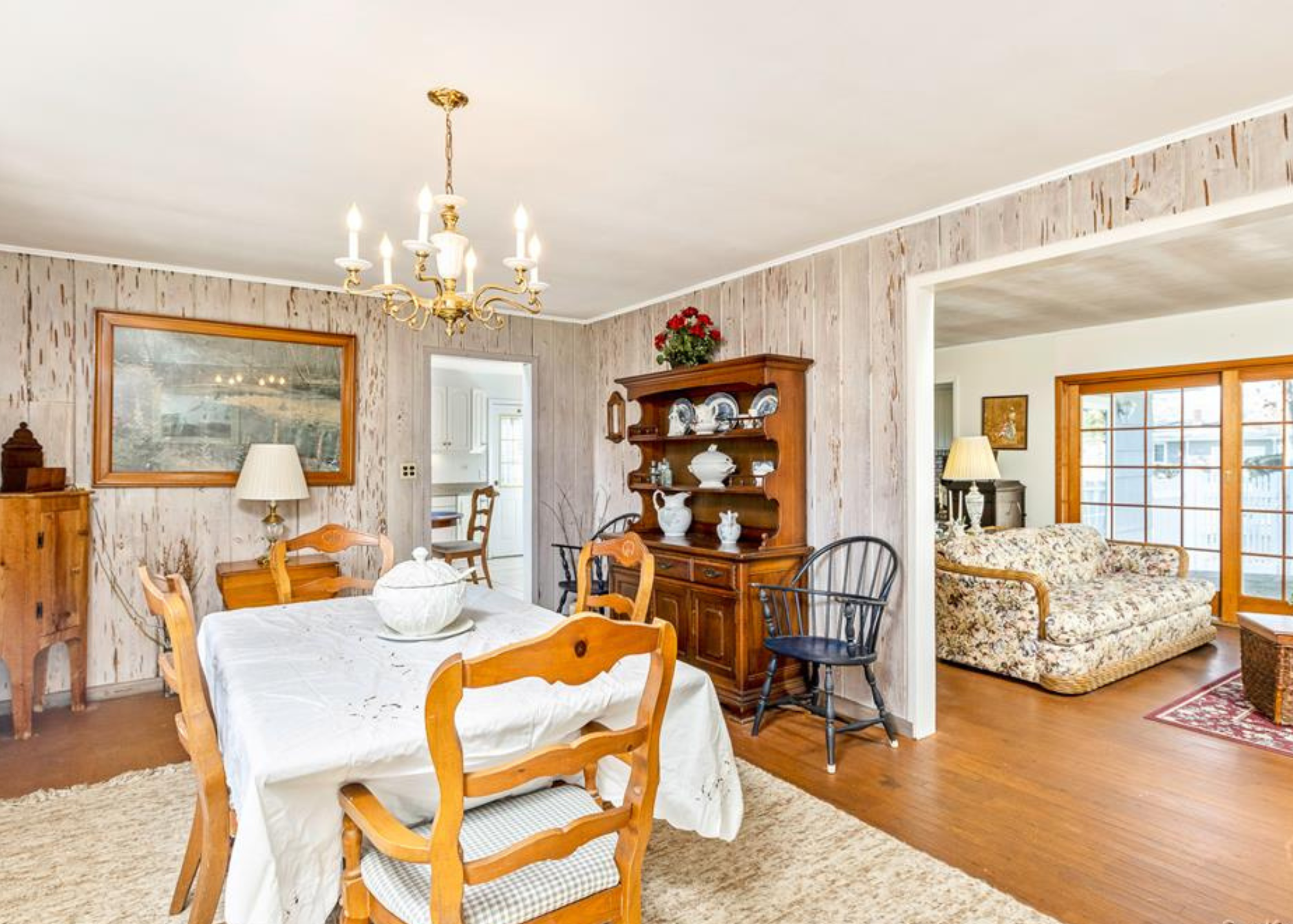 East Quogue, New York, 11942, United States, 2 Bedrooms Bedrooms, ,1 BathroomBathrooms,Residential,For Sale,2002980