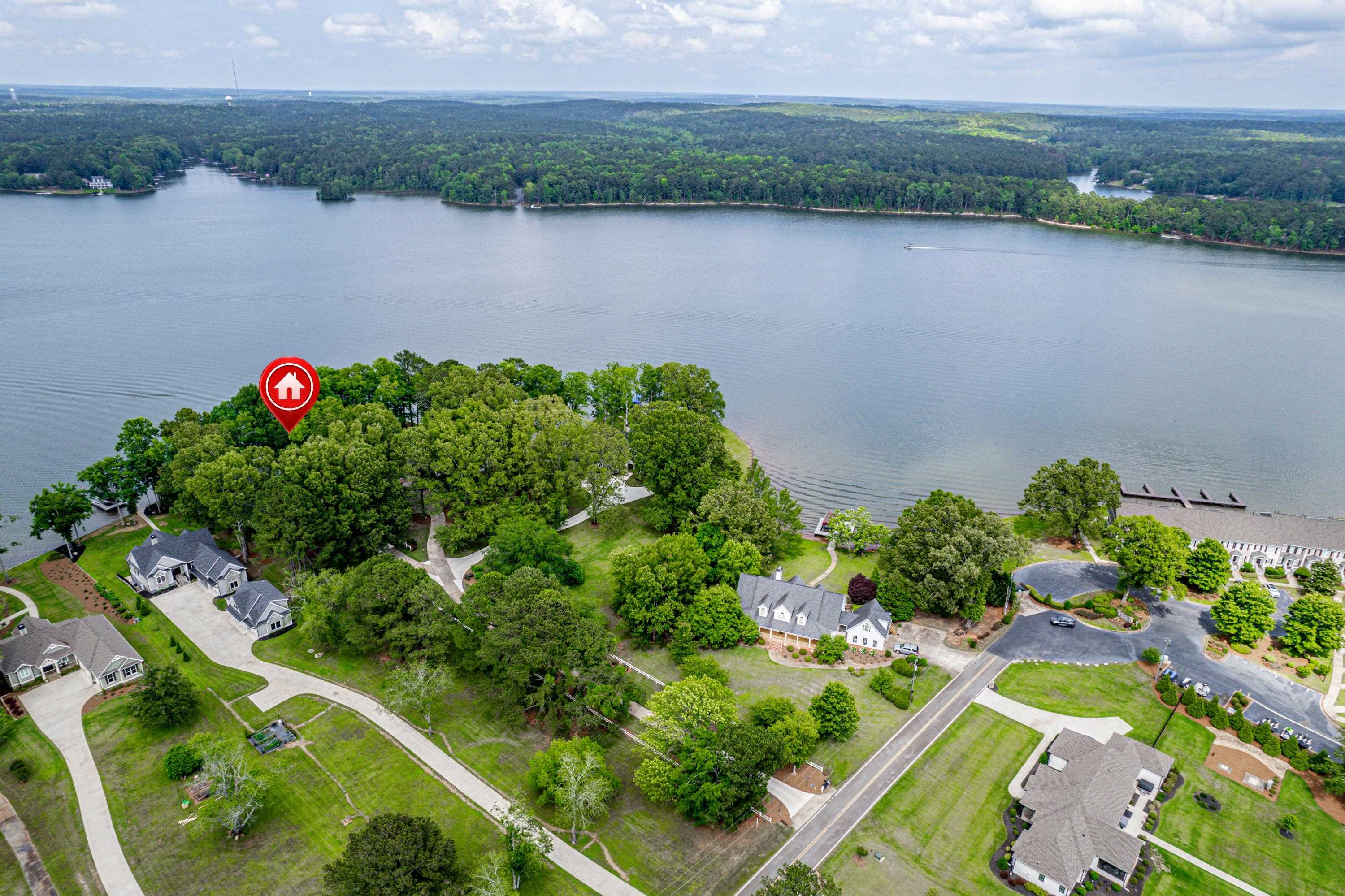 165 lakeview DR, Eatonton, Georgia, 31024, United States, 6 Bedrooms Bedrooms, ,7 BathroomsBathrooms,Residential,For Sale,165 lakeview DR,1526923