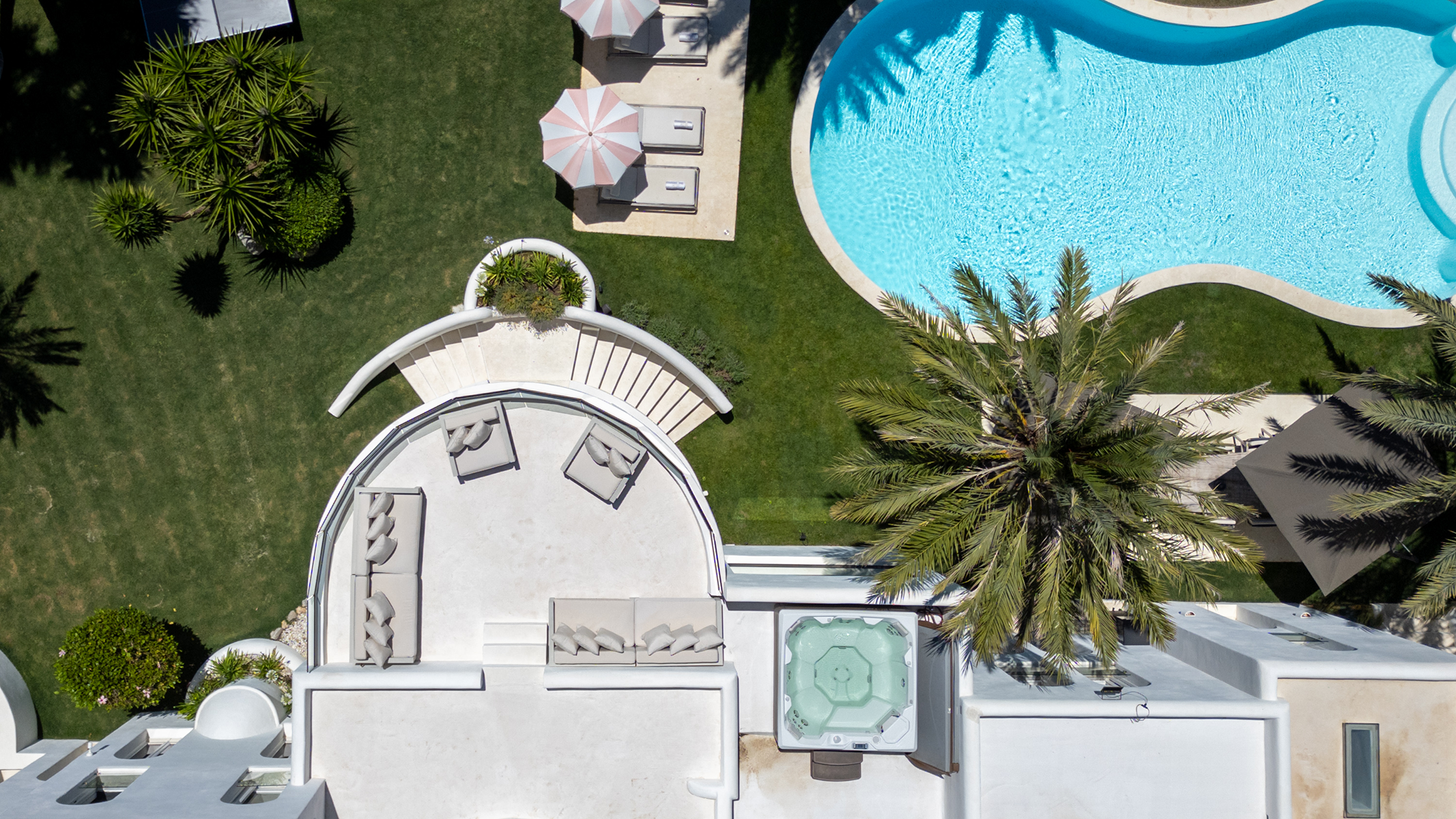  A landmark statement estate on Ibiza’s west coast - 物件實景
