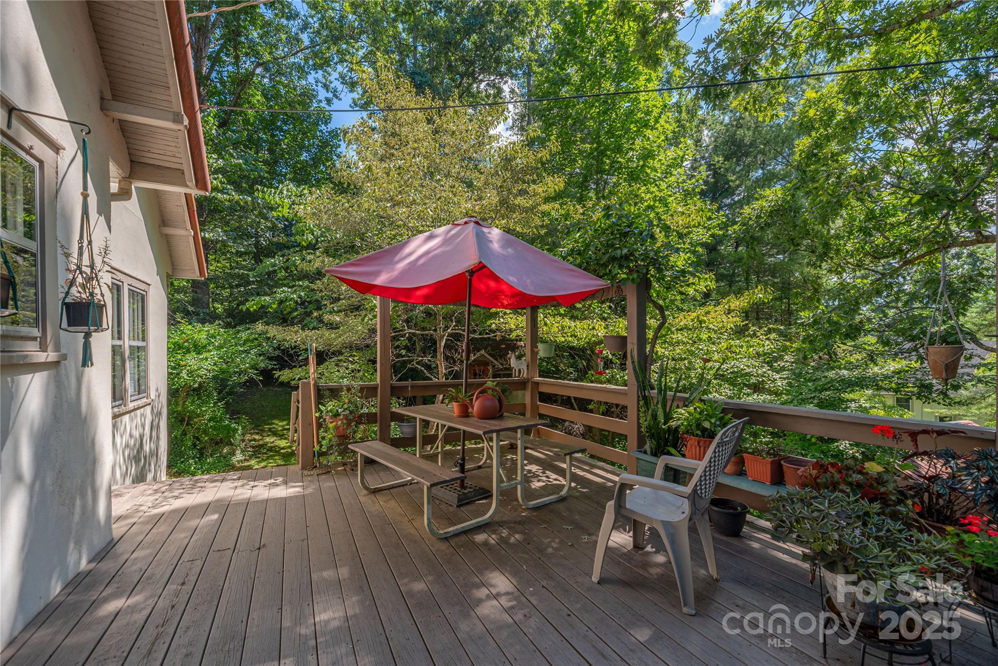 Asheville, North Carolina, 28806, United States, 3 Bedrooms Bedrooms, ,1 BathroomBathrooms,Residential,For Sale,1895241
