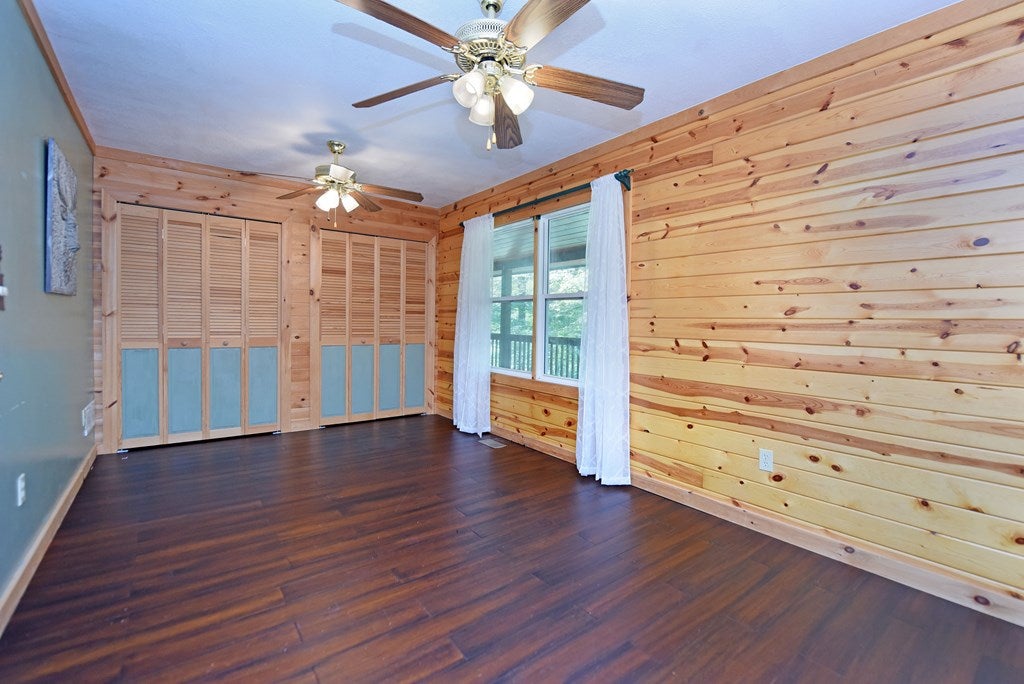 Mineral Bluff, Georgia, 30559, United States, 3 Bedrooms Bedrooms, ,3 BathroomsBathrooms,Residential,For Sale,1882955