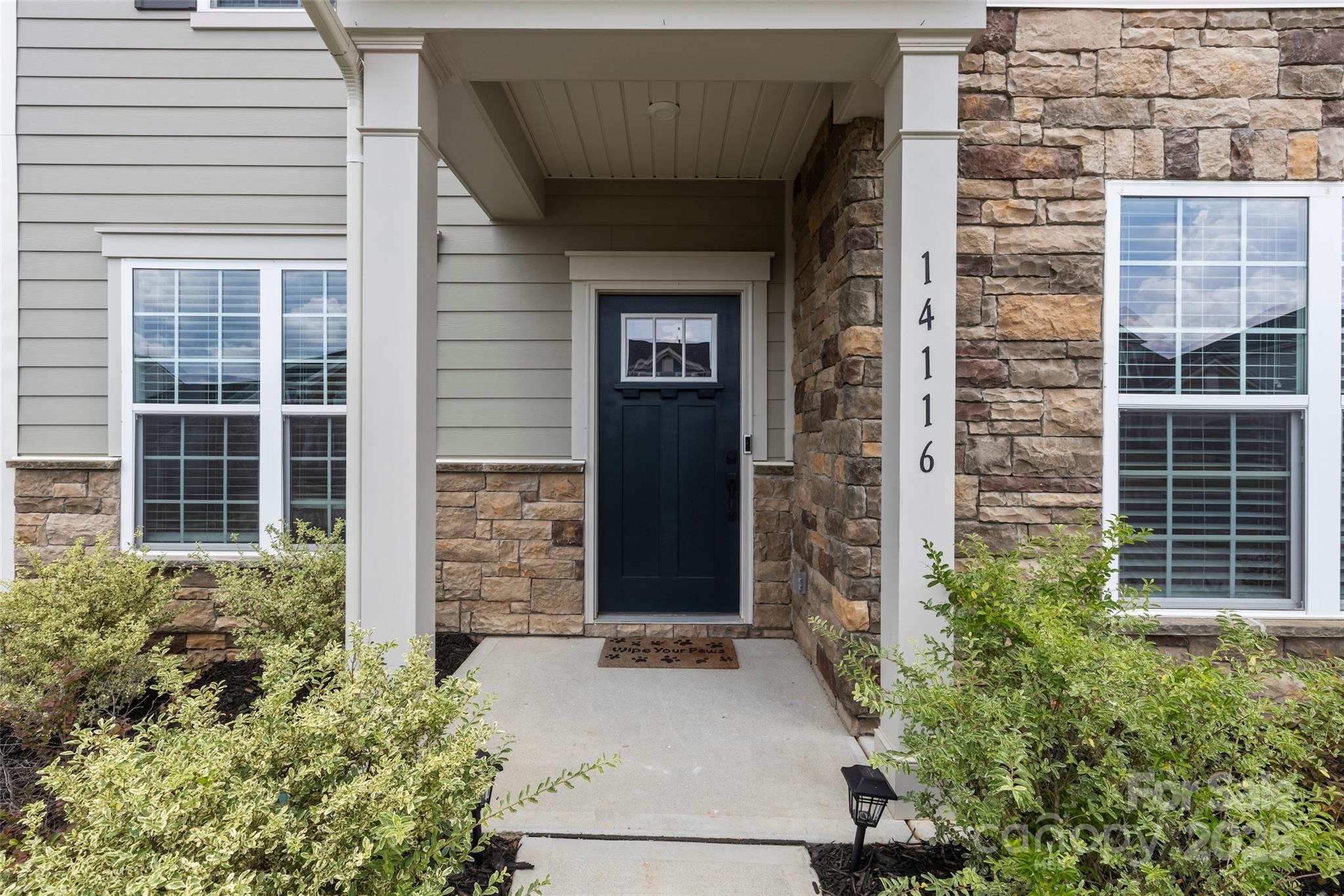 Charlotte, North Carolina, 28278, United States, 5 Bedrooms Bedrooms, ,5 BathroomsBathrooms,Residential,For Sale,1866050