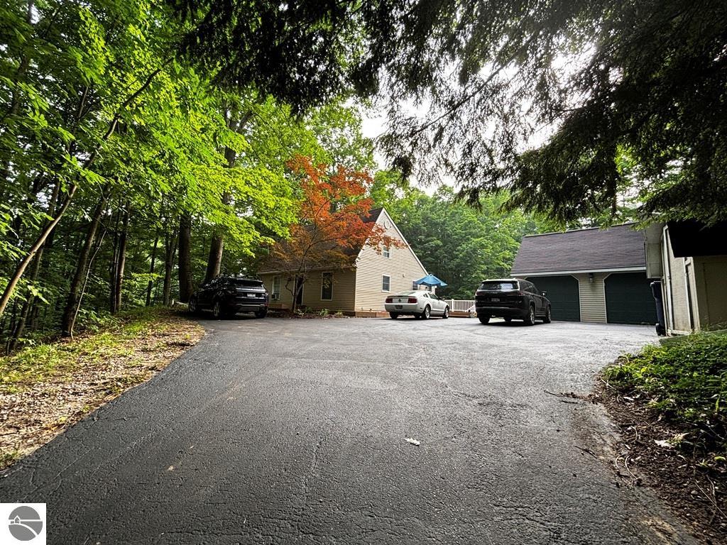 Traverse City, Michigan, 49684, United States, 3 Bedrooms Bedrooms, ,2 BathroomsBathrooms,Residential,For Sale,1882557