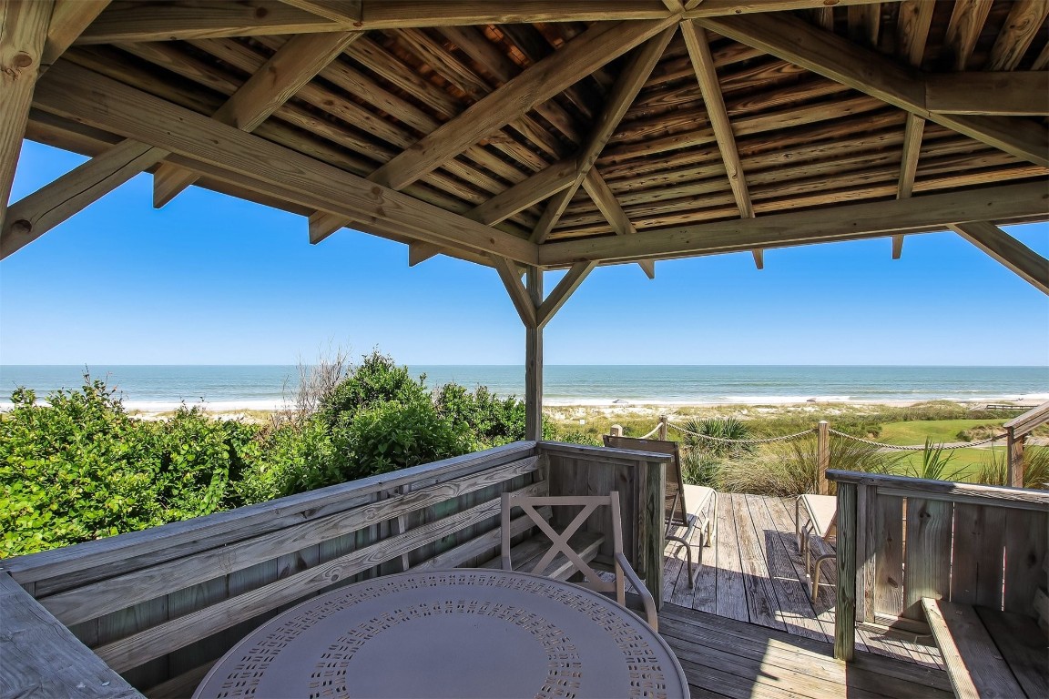 Fernandina Beach, Florida, 32034, United States, 2 Bedrooms Bedrooms, ,2 BathroomsBathrooms,Residential,For Sale,1937654