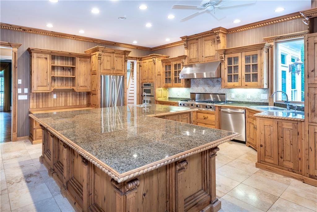 307 Meadowlands Drive, Talking Rock, Georgia, 30175, United States, 4 Bedrooms Bedrooms, ,6 BathroomsBathrooms,Residential,For Sale,307 Meadowlands Drive,1639976