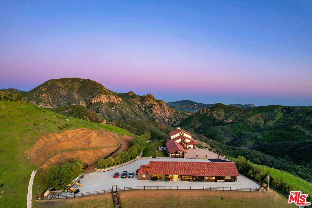 Malibu, California, 90265, United States, 3 Bedrooms Bedrooms, ,5 BathroomsBathrooms,Residential,For Sale,1760358