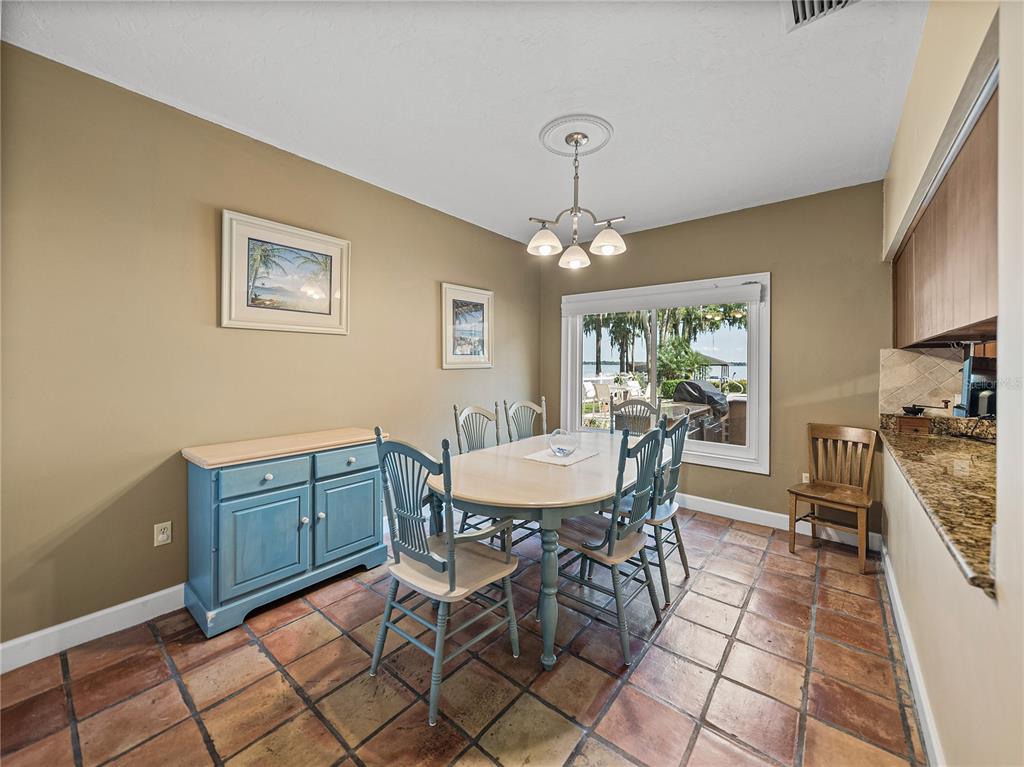 Winter Haven, Florida, 33884, United States, 3 Bedrooms Bedrooms, ,4 BathroomsBathrooms,Residential,For Sale,1895737