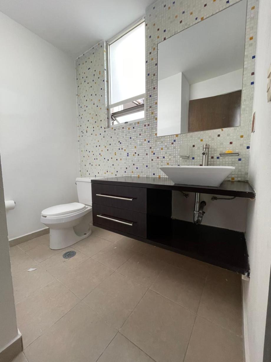 Cuauhtémoc, Ciudad de México, 06500, Mexico, 1 Bedroom Bedrooms, ,1 BathroomBathrooms,Residential,For Sale,1994635