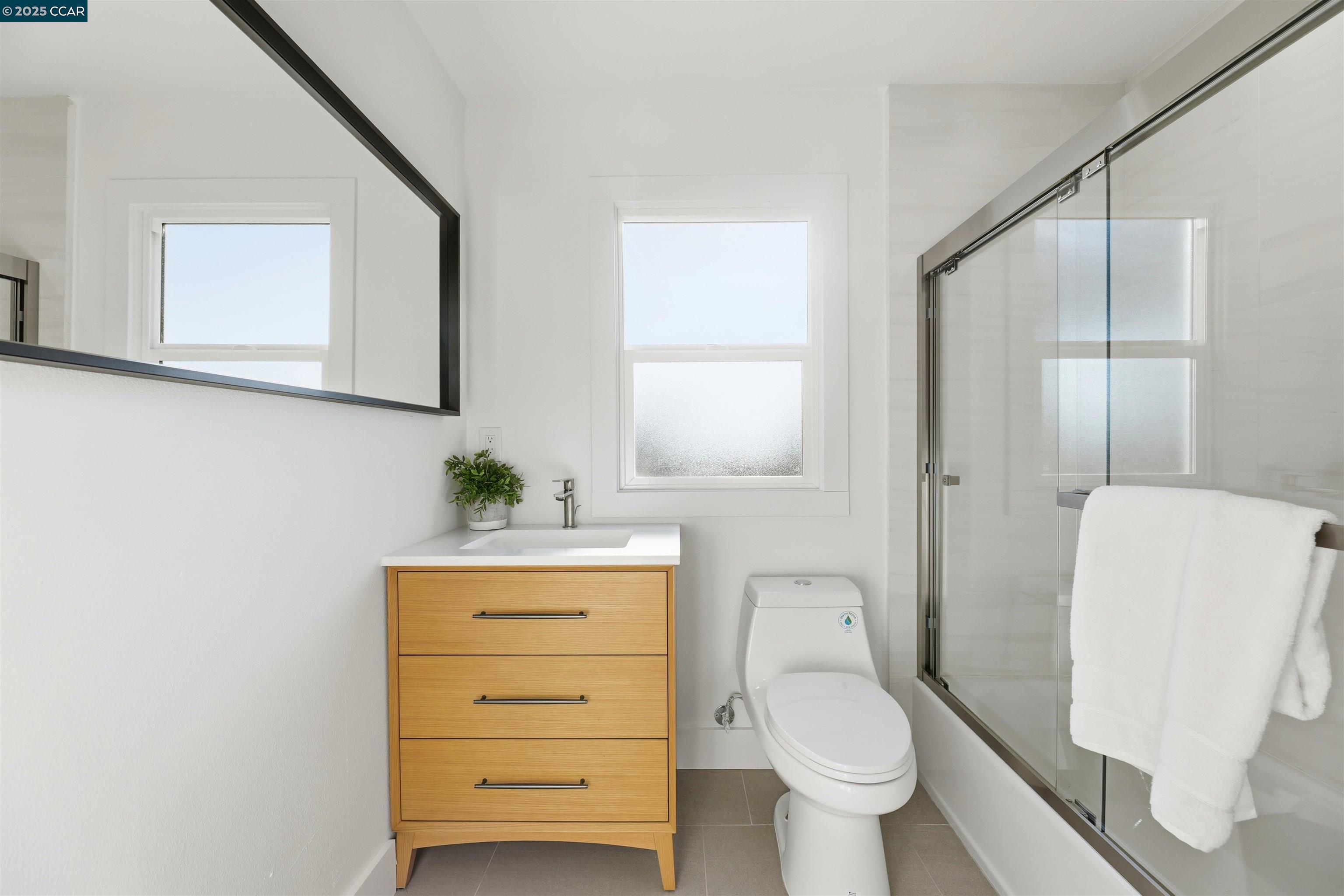 San Pablo, California, 94806, United States, 3 Bedrooms Bedrooms, ,1 BathroomBathrooms,Residential,For Sale,2003031