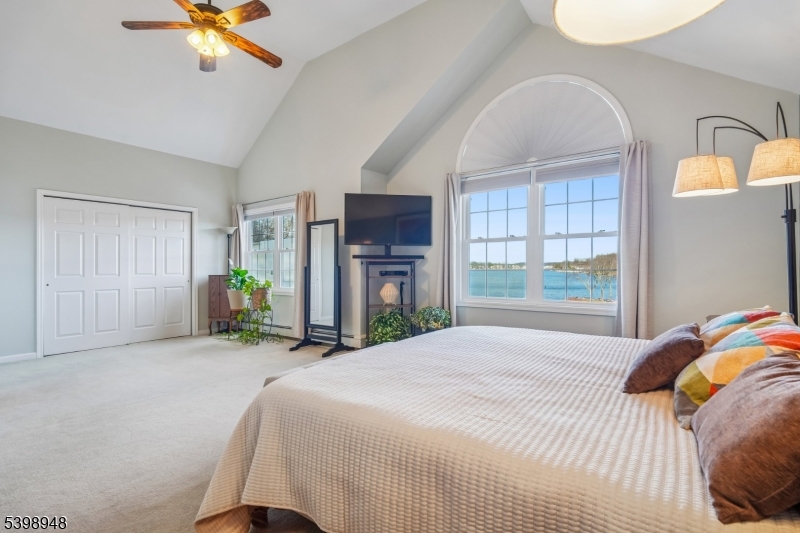 Roxbury Twp., New Jersey, 07850, United States, 4 Bedrooms Bedrooms, ,3 BathroomsBathrooms,Residential,For Sale,2003498