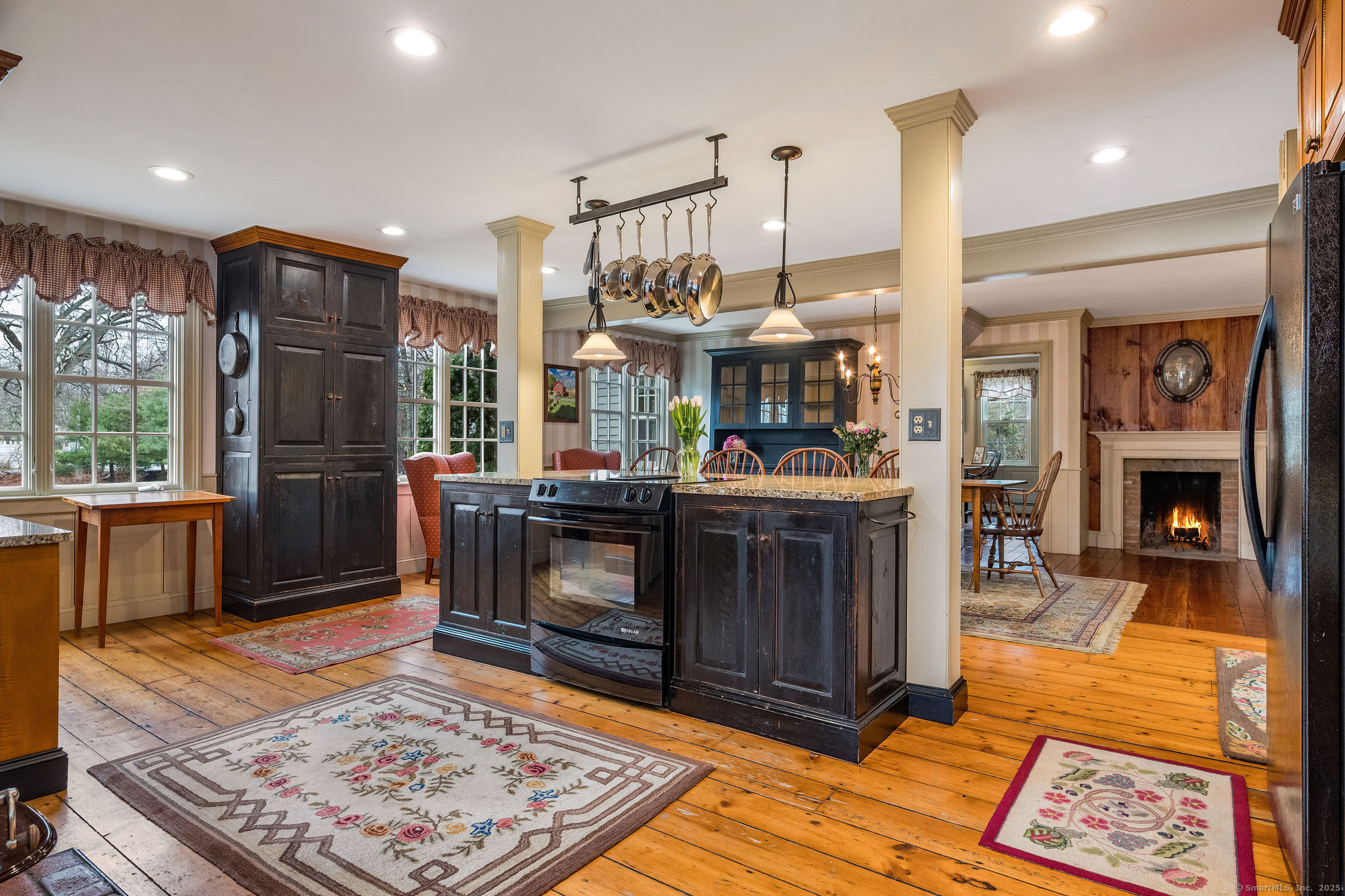 Old Lyme, Connecticut, 06371, United States, 4 Bedrooms Bedrooms, ,2 BathroomsBathrooms,Residential,For Sale,1998441