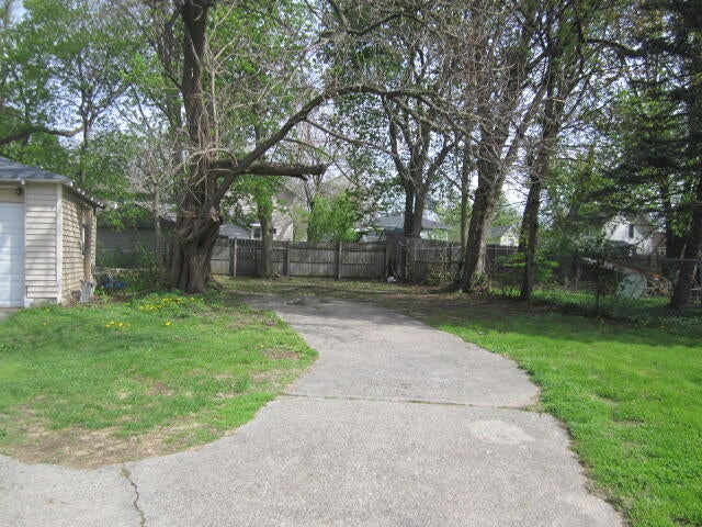 Bryant St, Battle Creek, MI 49017 #1