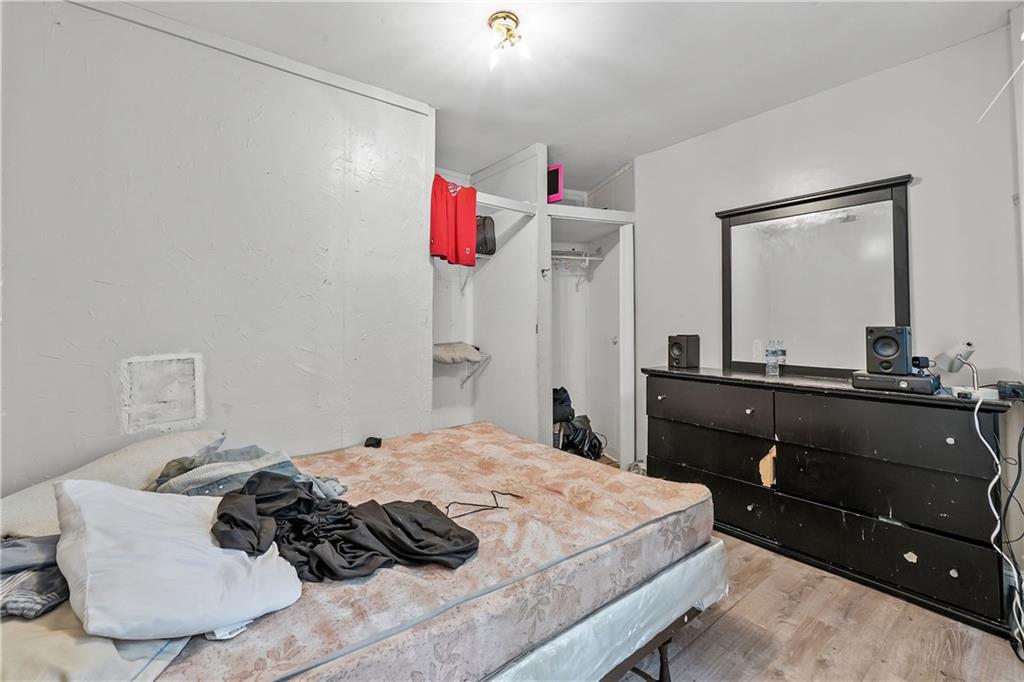 Woonsocket, Rhode Island, 02895, United States, 7 Bedrooms Bedrooms, ,3 BathroomsBathrooms,Residential,For Sale,1935382