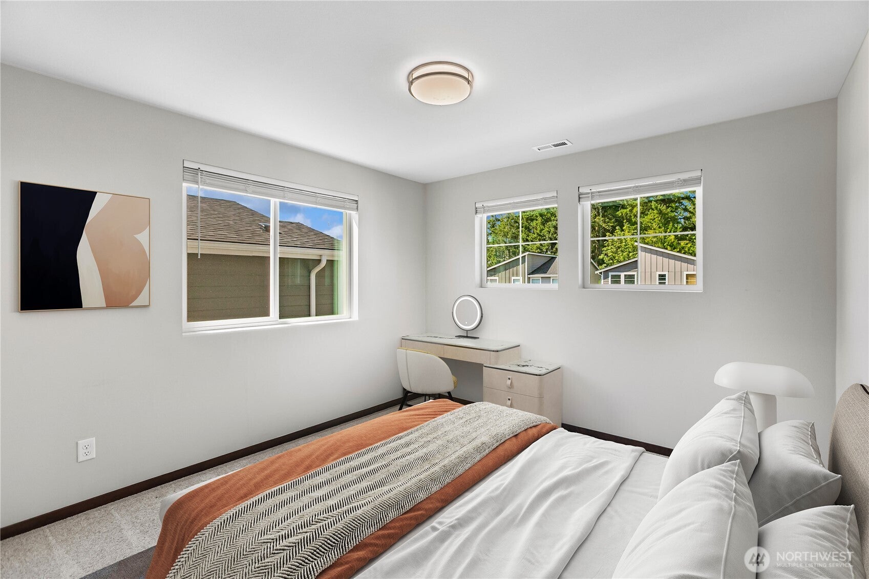 Bremerton, Washington, 98312, United States, 5 Bedrooms Bedrooms, ,2 BathroomsBathrooms,Residential,For Sale,1900860
