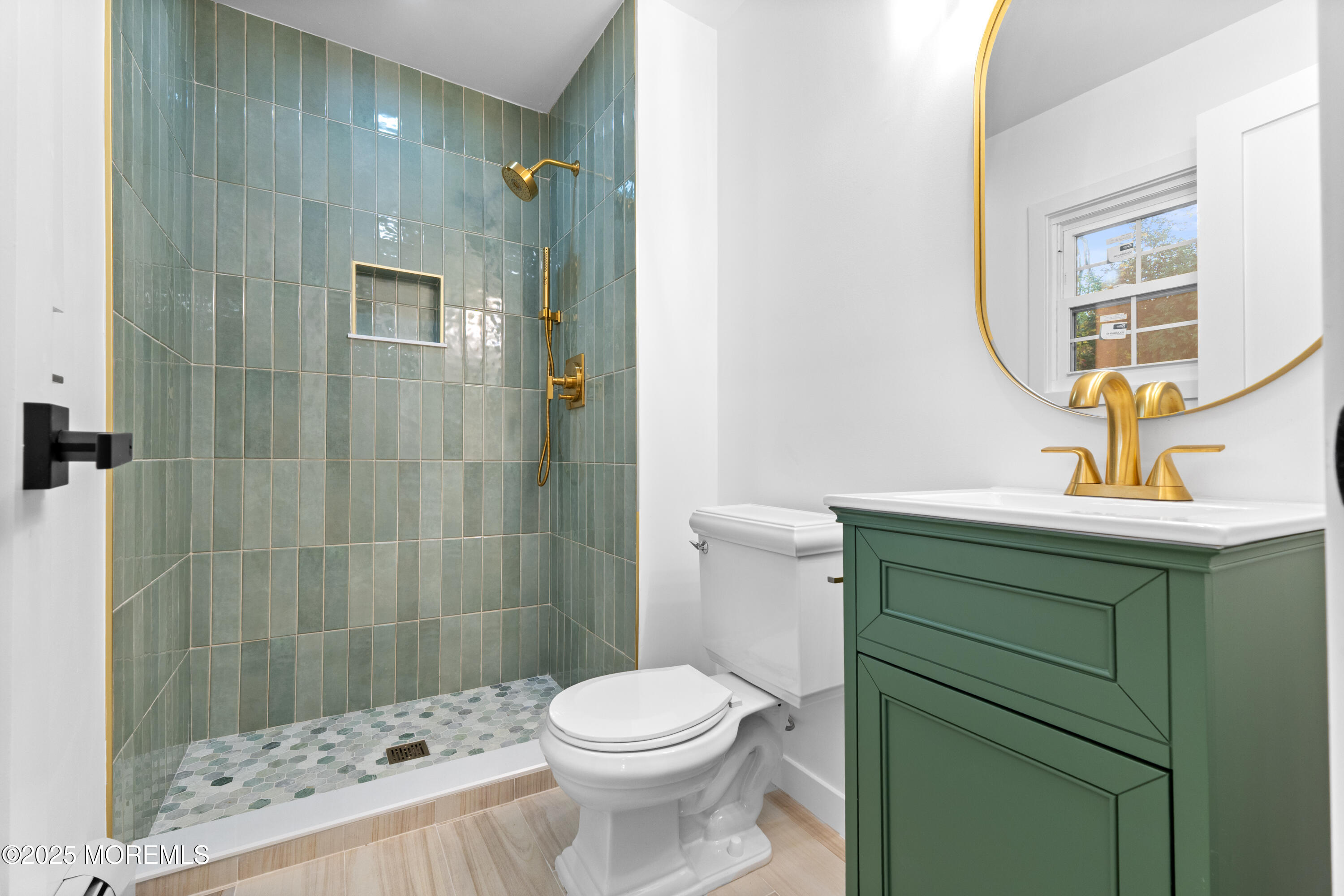 Middletown, New Jersey, 07748, United States, 3 Bedrooms Bedrooms, ,3 BathroomsBathrooms,Residential,For Sale,1987371