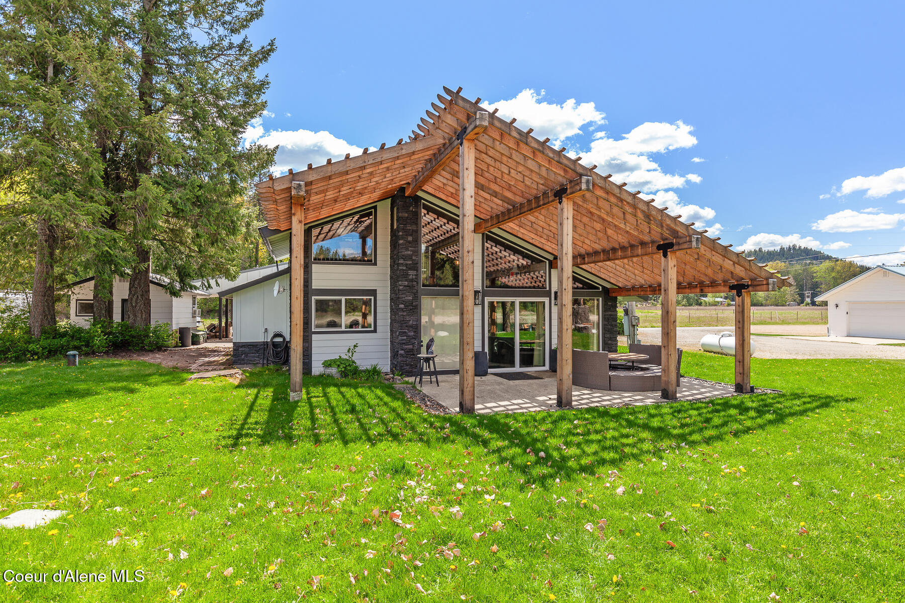 Priest River, Idaho, 83856, United States, 2 Bedrooms Bedrooms, ,2 BathroomsBathrooms,Residential,For Sale,1798320