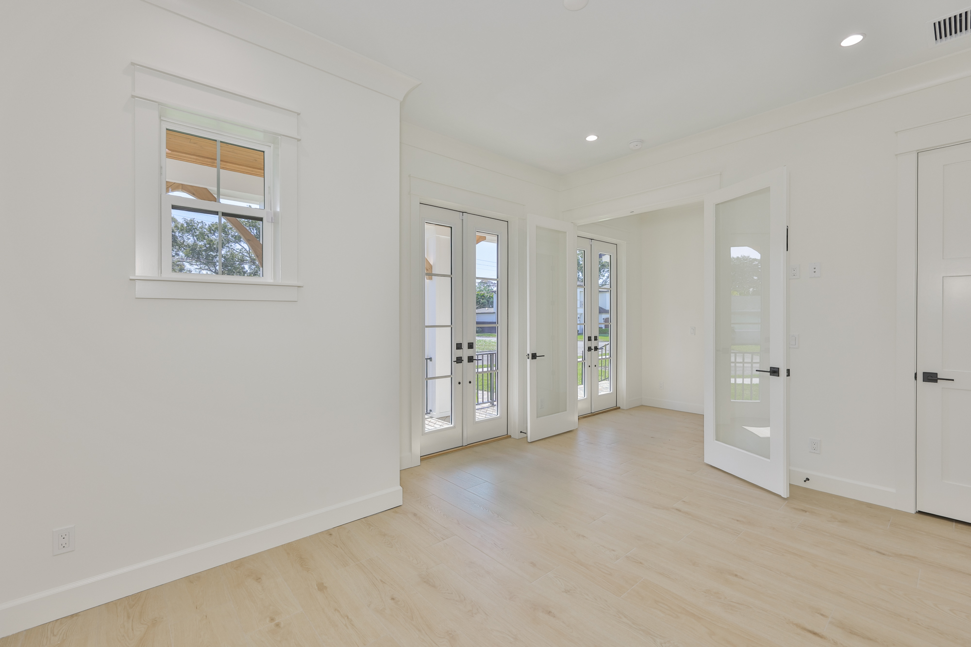 Tampa, Florida, 33629, United States, 5 Bedrooms Bedrooms, ,7 BathroomsBathrooms,Residential,For Sale,2007837