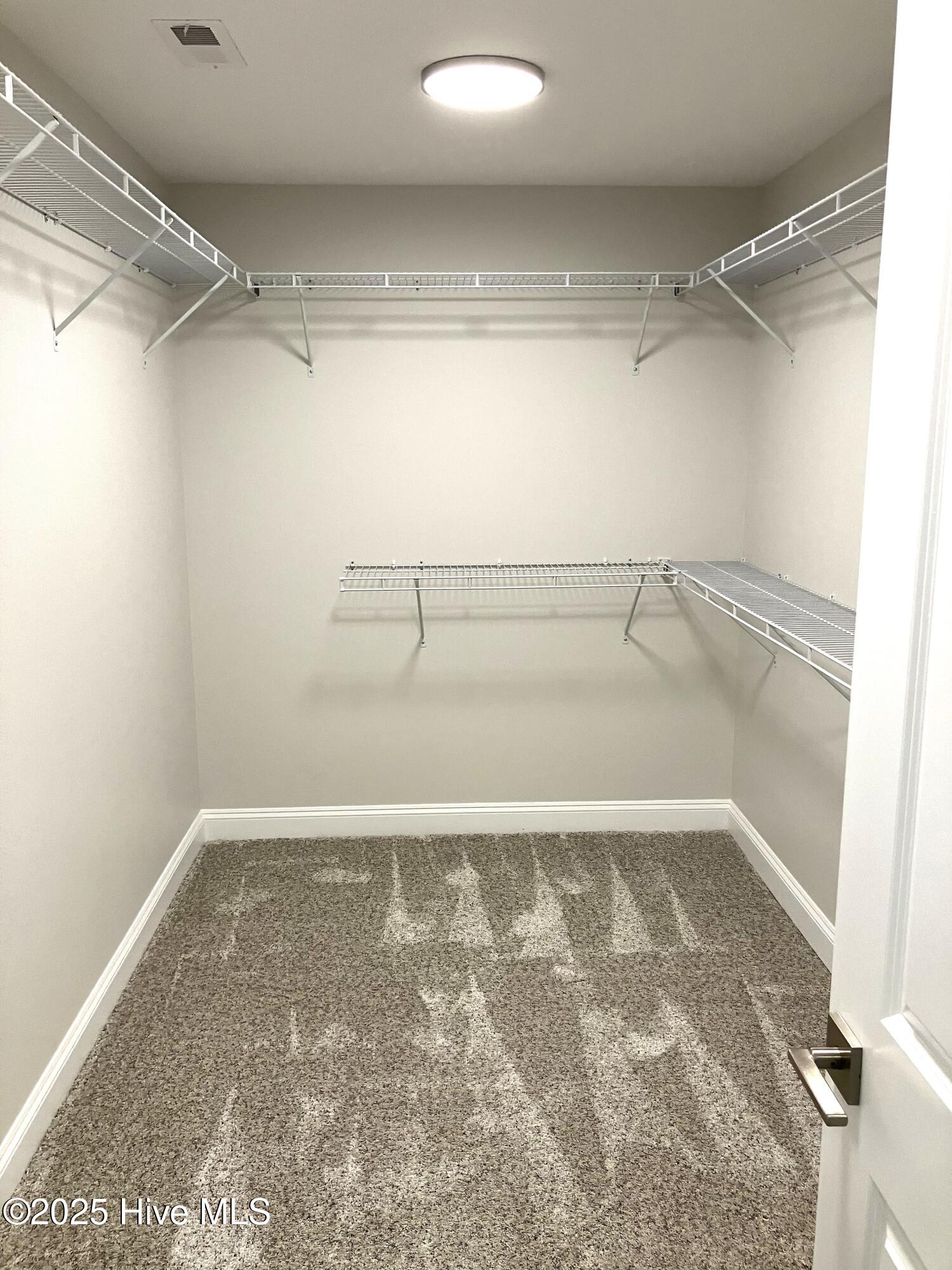 Jacksonville, North Carolina, 28546, United States, 5 Bedrooms Bedrooms, ,3 BathroomsBathrooms,Residential,For Sale,1983326