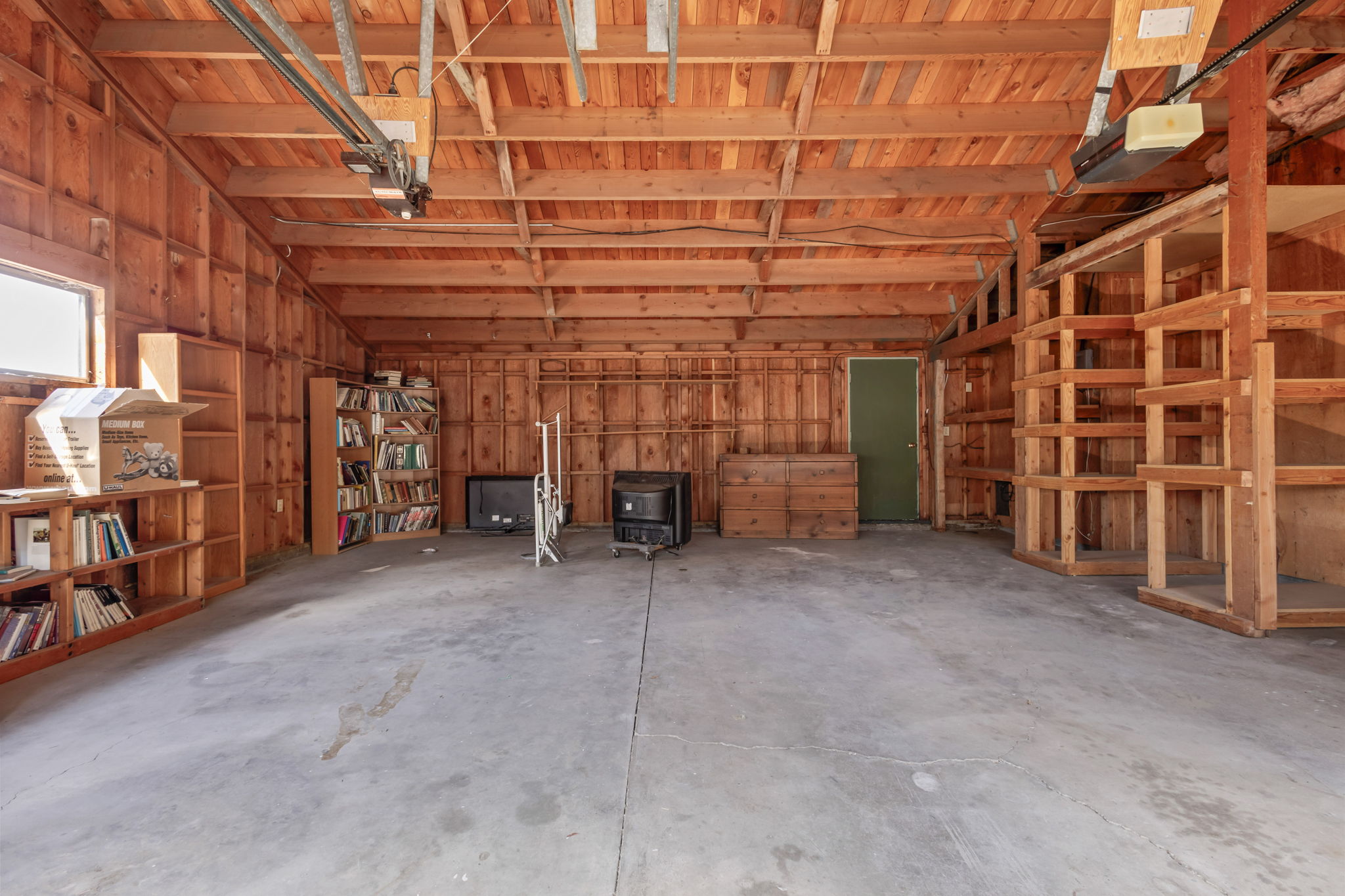 Prineville, Oregon, 97754, United States, 3 Bedrooms Bedrooms, ,2 BathroomsBathrooms,Residential,For Sale,1919423