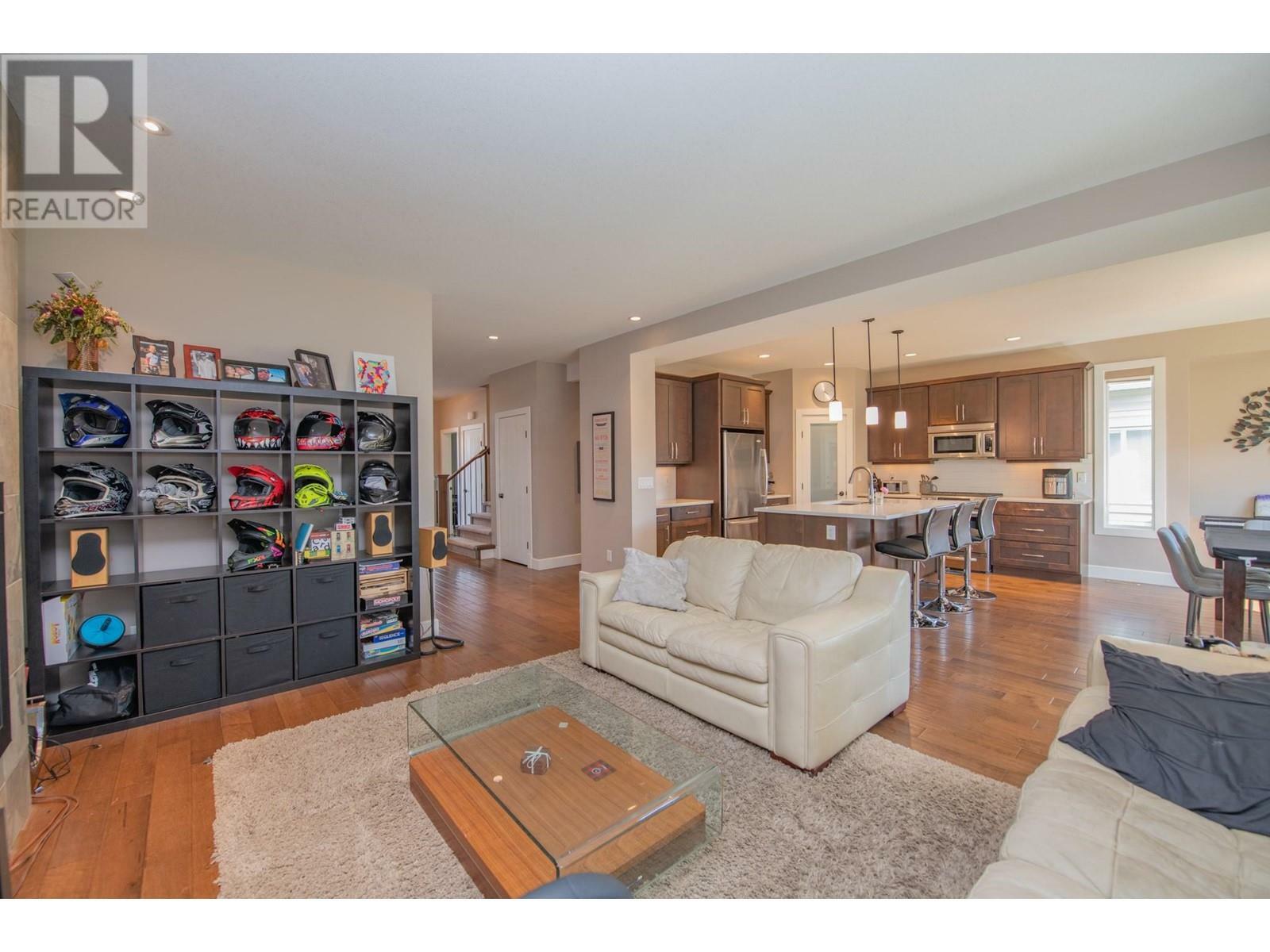 ARMSTRONG, British Columbia, V4Y 0X9, CA, 6 Bedrooms Bedrooms, ,3 BathroomsBathrooms,Residential,For Sale,1838697