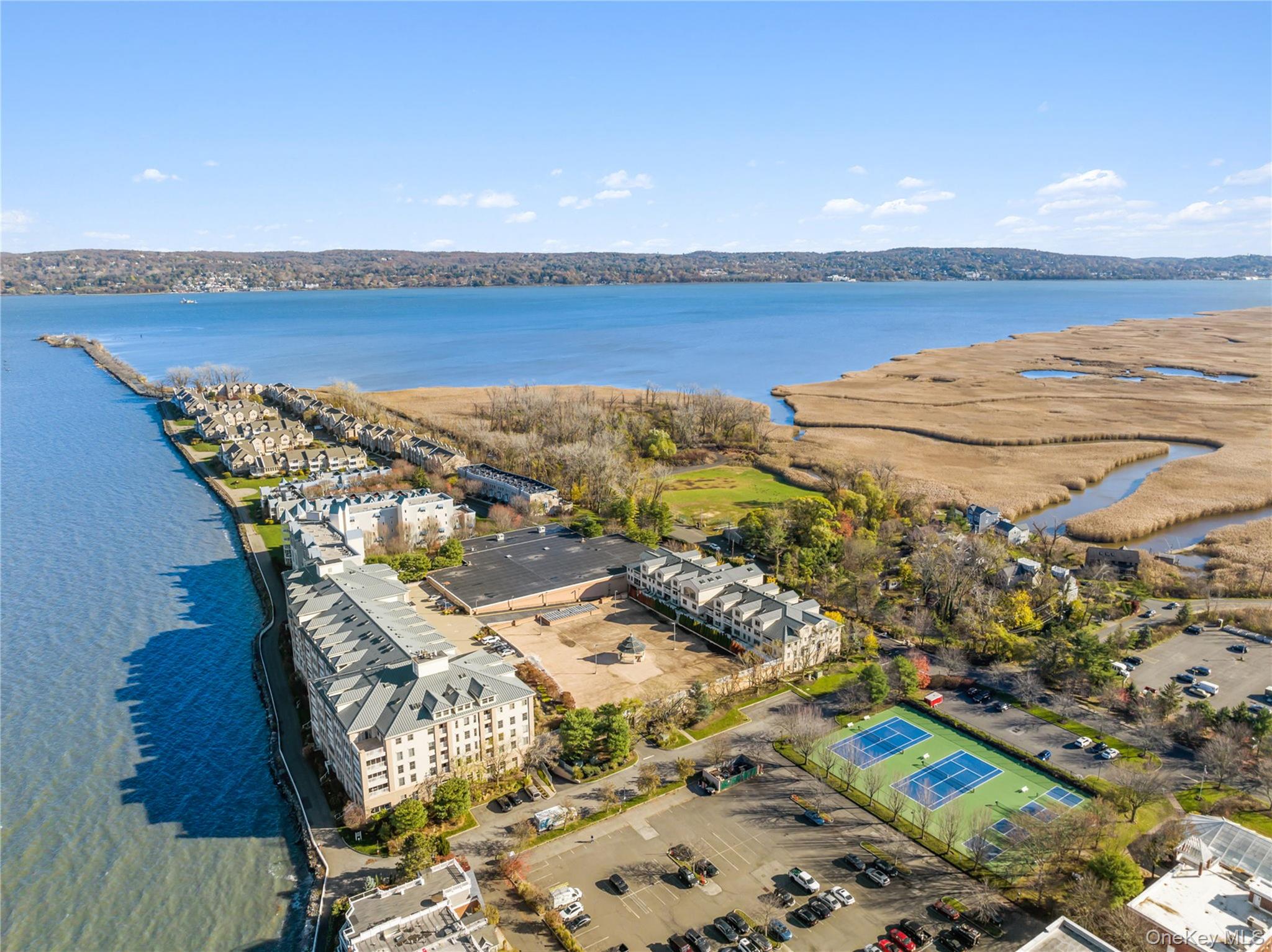 Piermont, New York, 10968, United States, 2 Bedrooms Bedrooms, ,3 BathroomsBathrooms,Residential,For Sale,1941803