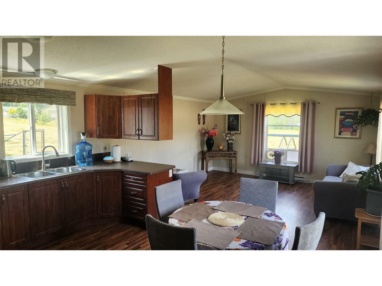 CHERRYVILLE, British Columbia, V0E 2G3, CA, 2 Bedrooms Bedrooms, ,1 BathroomBathrooms,Residential,For Sale,1837133